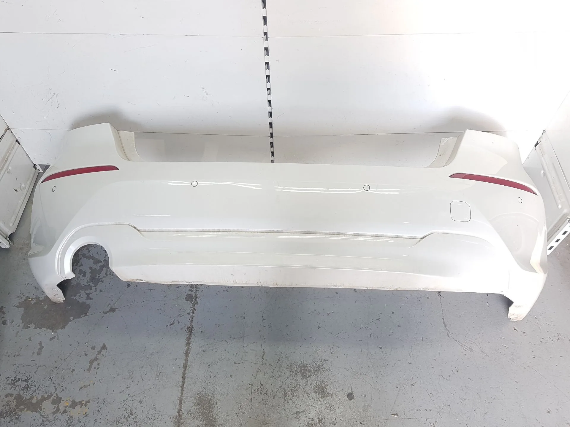 Paragolpes Trasero para Bmw 1 (F40)