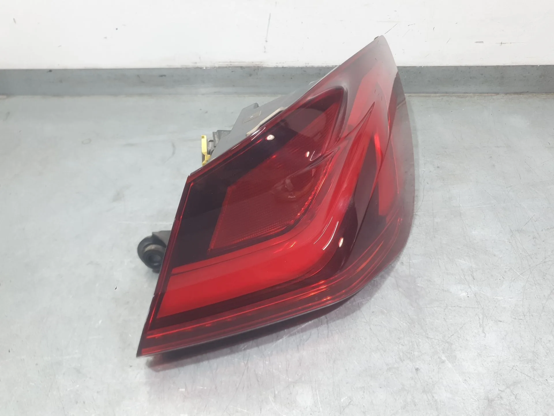 Piloto Trasero Derecho Exterior para Bmw 1 (F40)