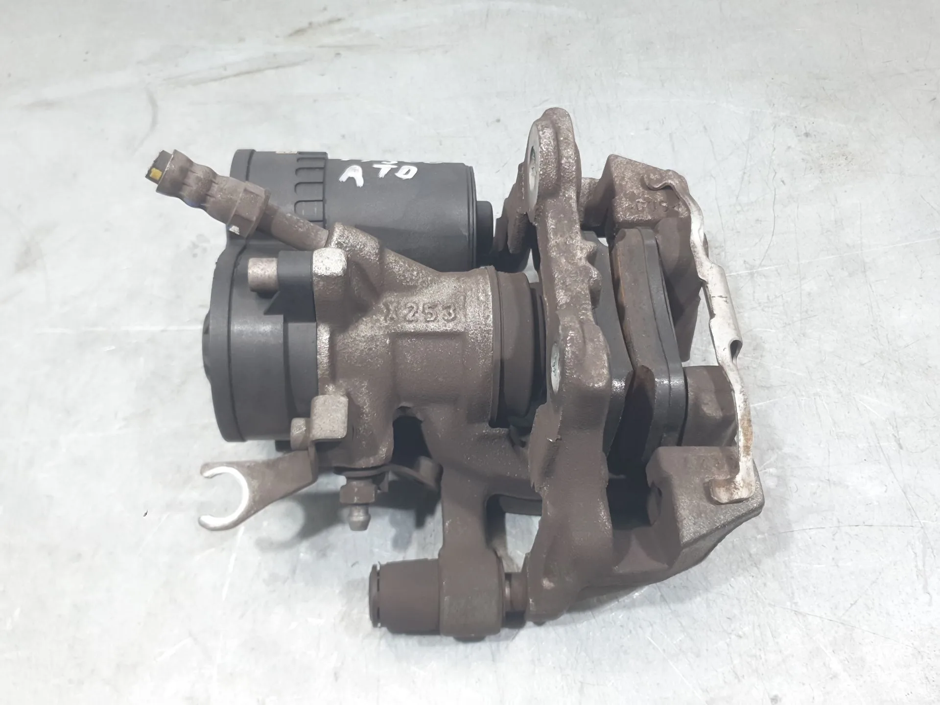 Pinza Freno Trasera Derecha para Bmw 1 (F40)