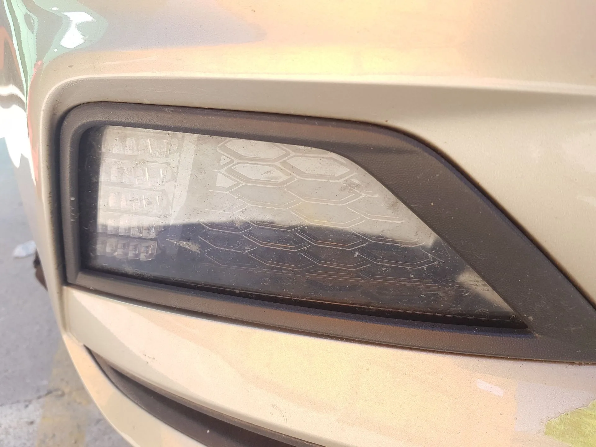 Faro Antiniebla Derecho para Volkswagen Polo Vi (Aw1, Bz1, Ae1)