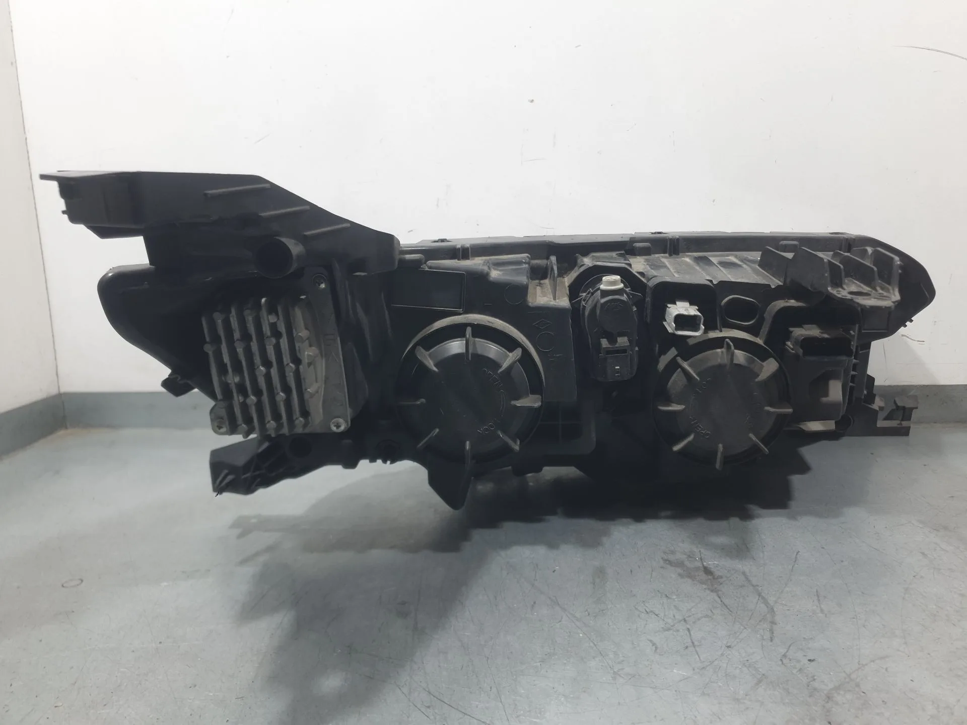 Faro Izquierdo para Renault Talisman (Lp_)