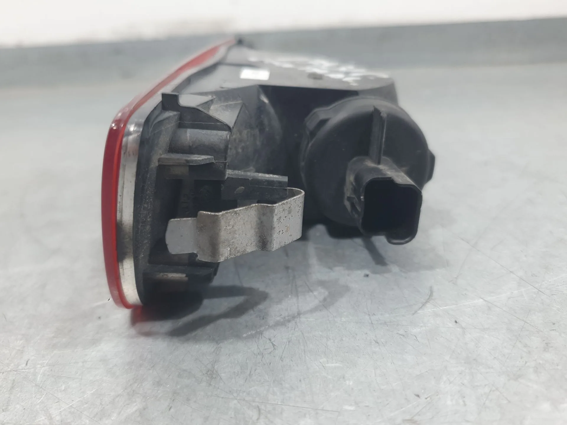 Piloto Trasero Central para Nissan Micra V (K14)