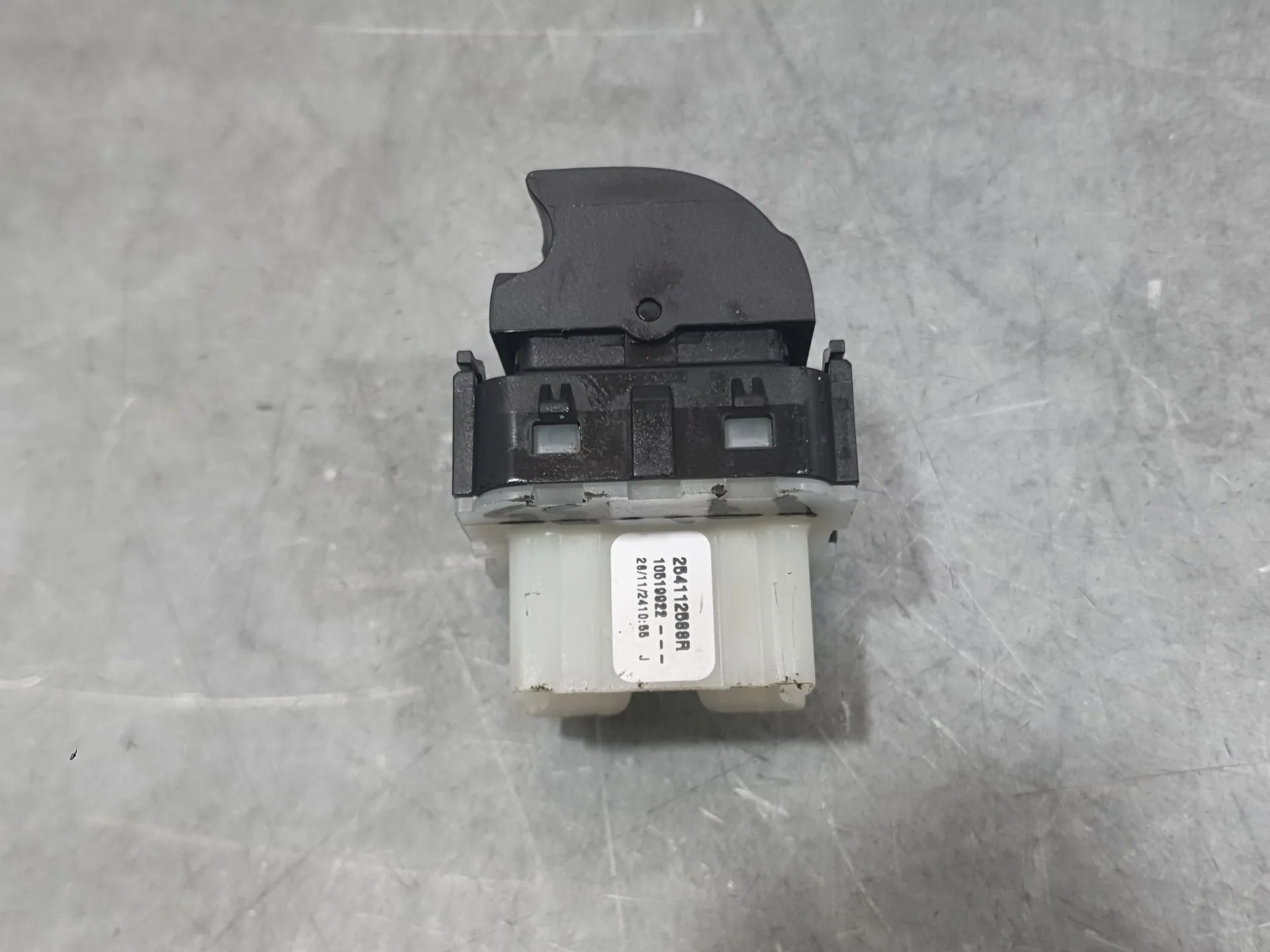 Mando Elevalunas Delantero Izquierdo para Dacia Sandero Iii