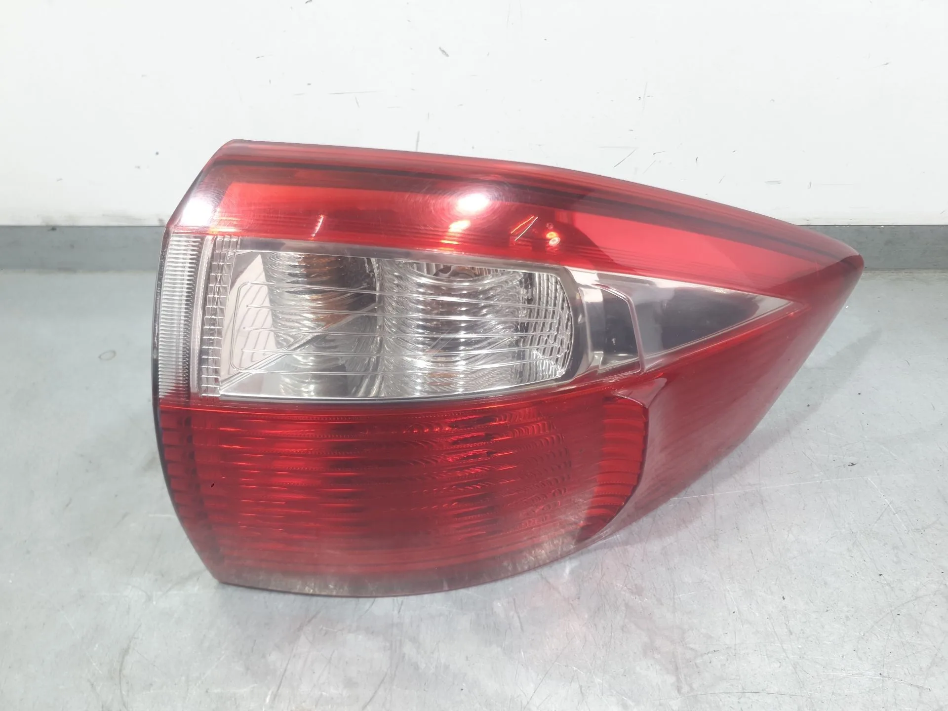 Piloto Trasero Derecho Exterior para Ford C-Max Ii (Dxa/Cb7, Dxa/Ceu)