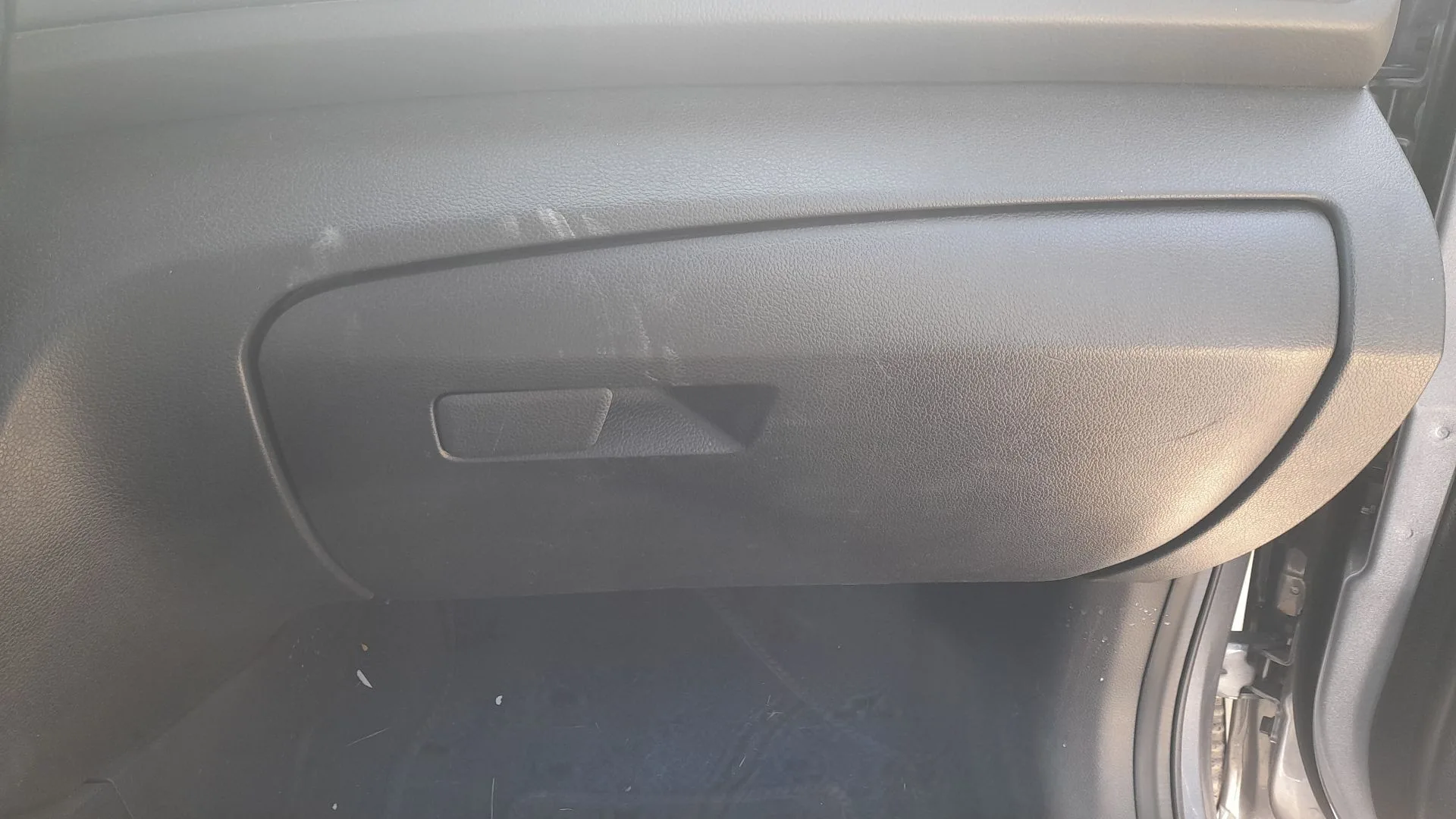 Guantera para Ssangyong Tivoli