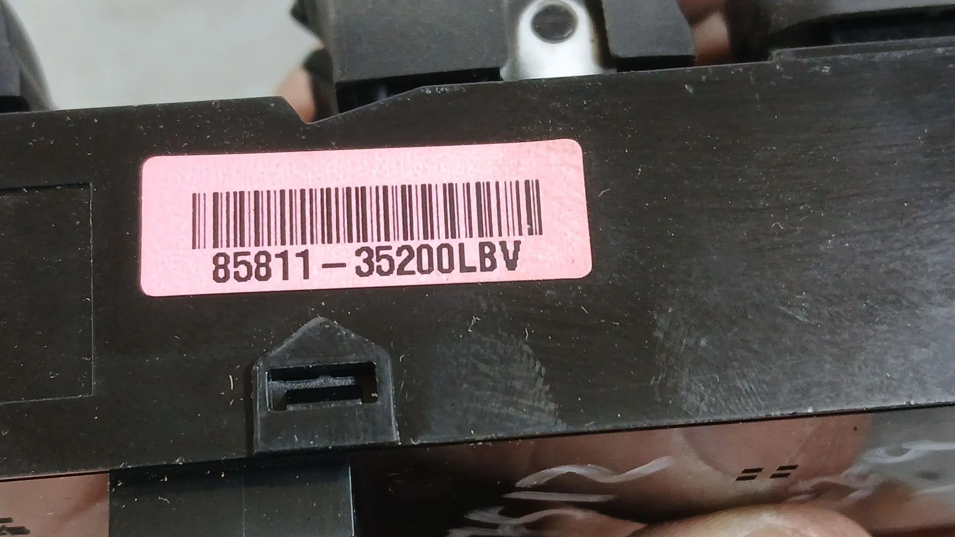 Mando Elevalunas Delantero Izquierdo para Ssangyong Tivoli