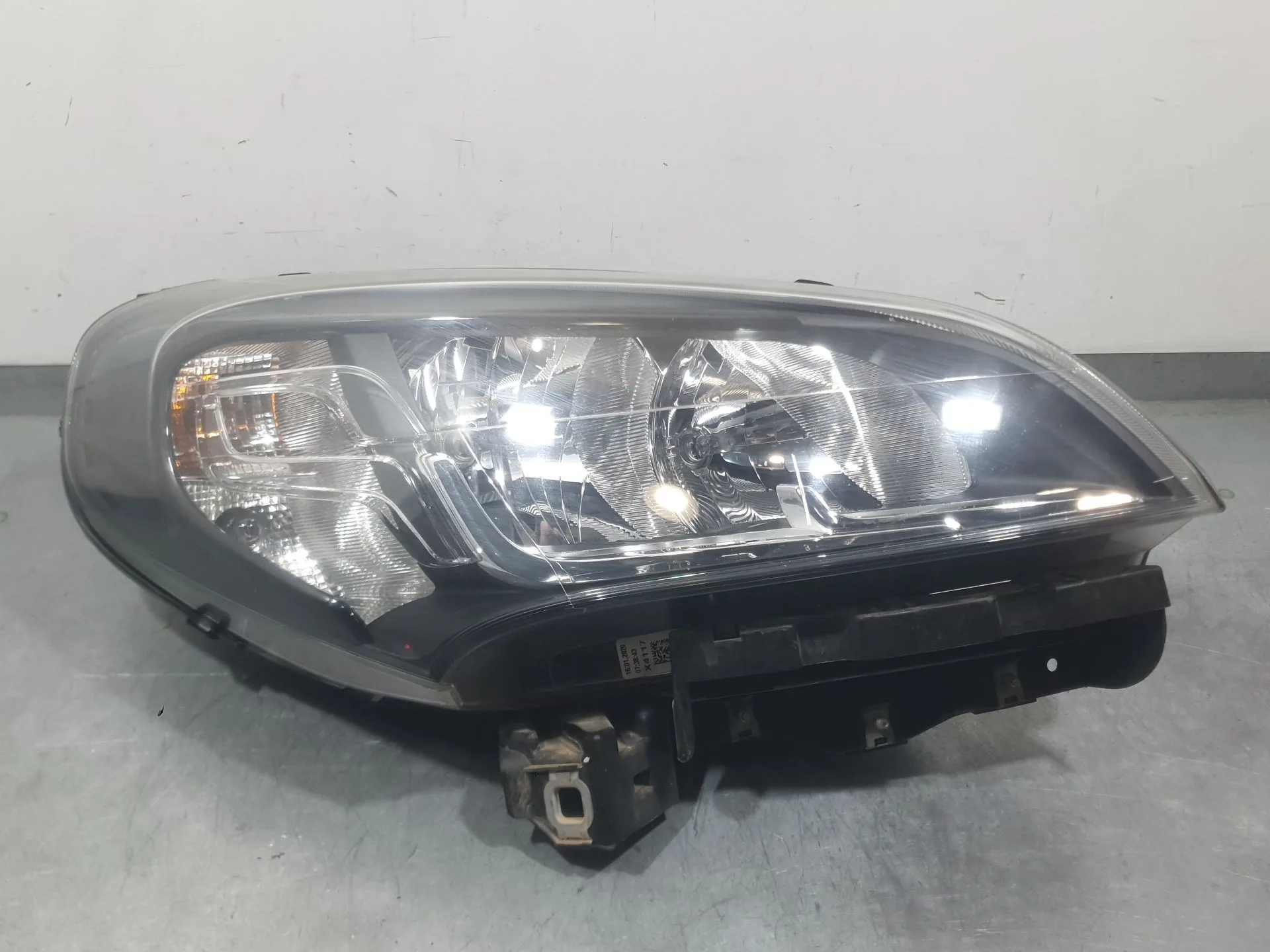 Faro Derecho para Fiat Doblo Cargo (263_)