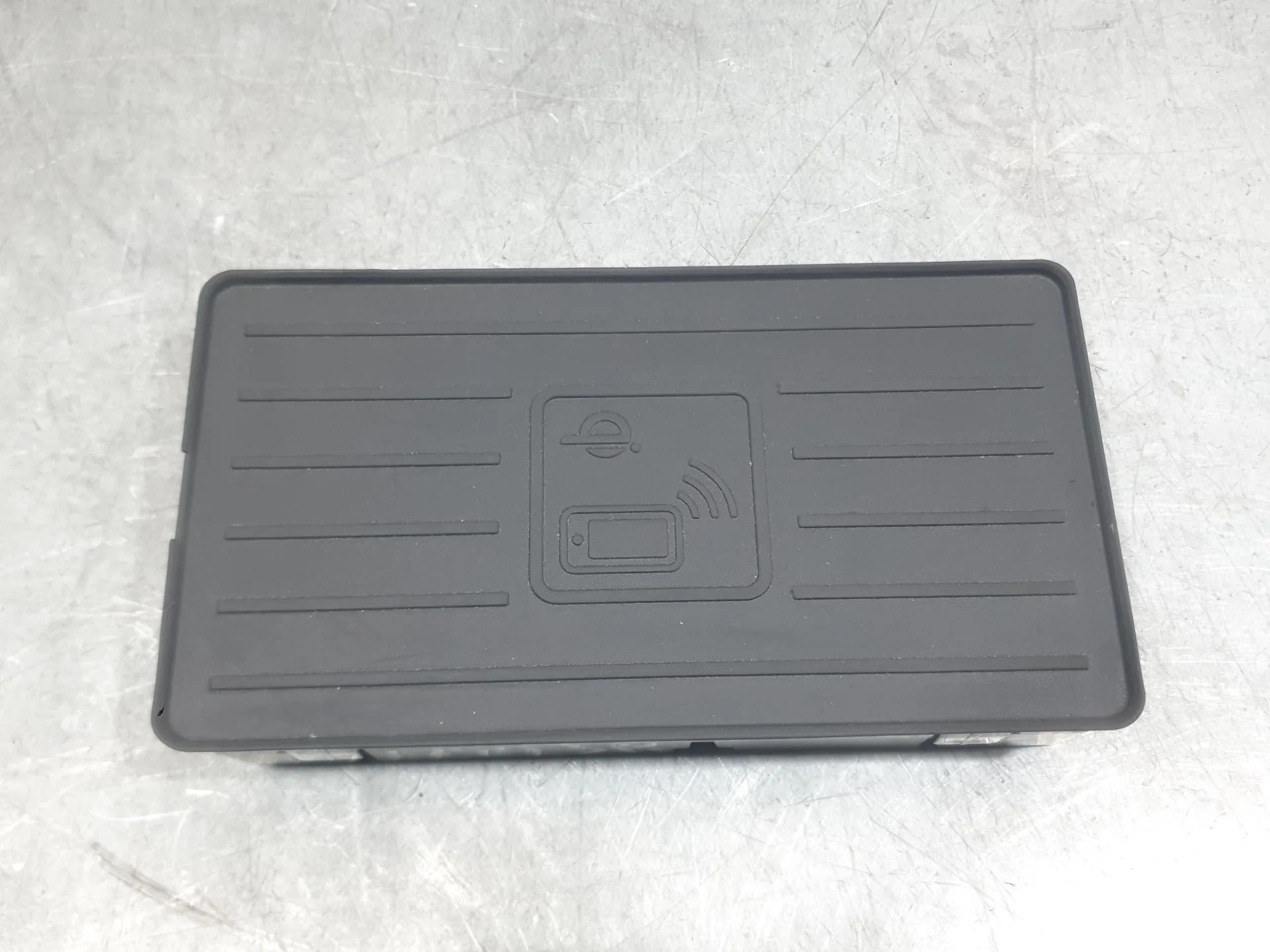 Cargador Inductivo para Seat Arona (Kj7, Kjp)