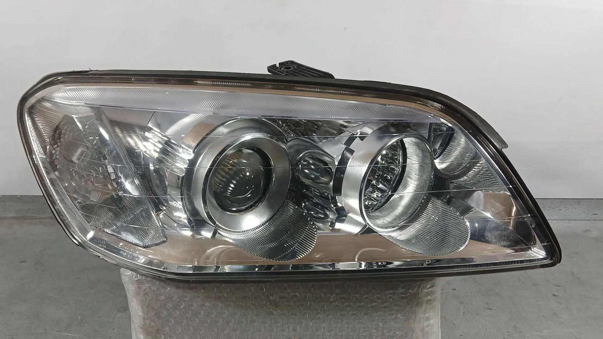Faro Derecho para Chevrolet Captiva (C100, C140)