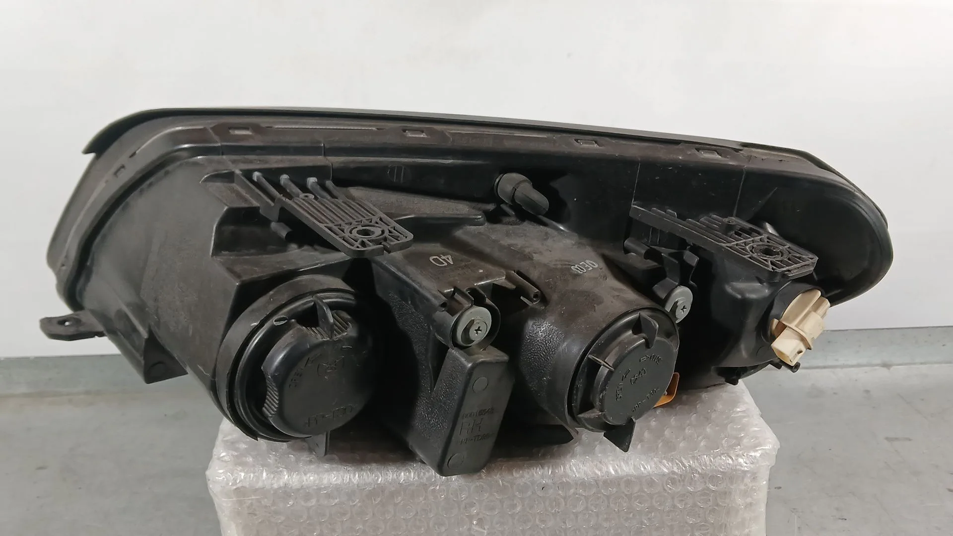 Faro Derecho para Chevrolet Captiva (C100, C140)