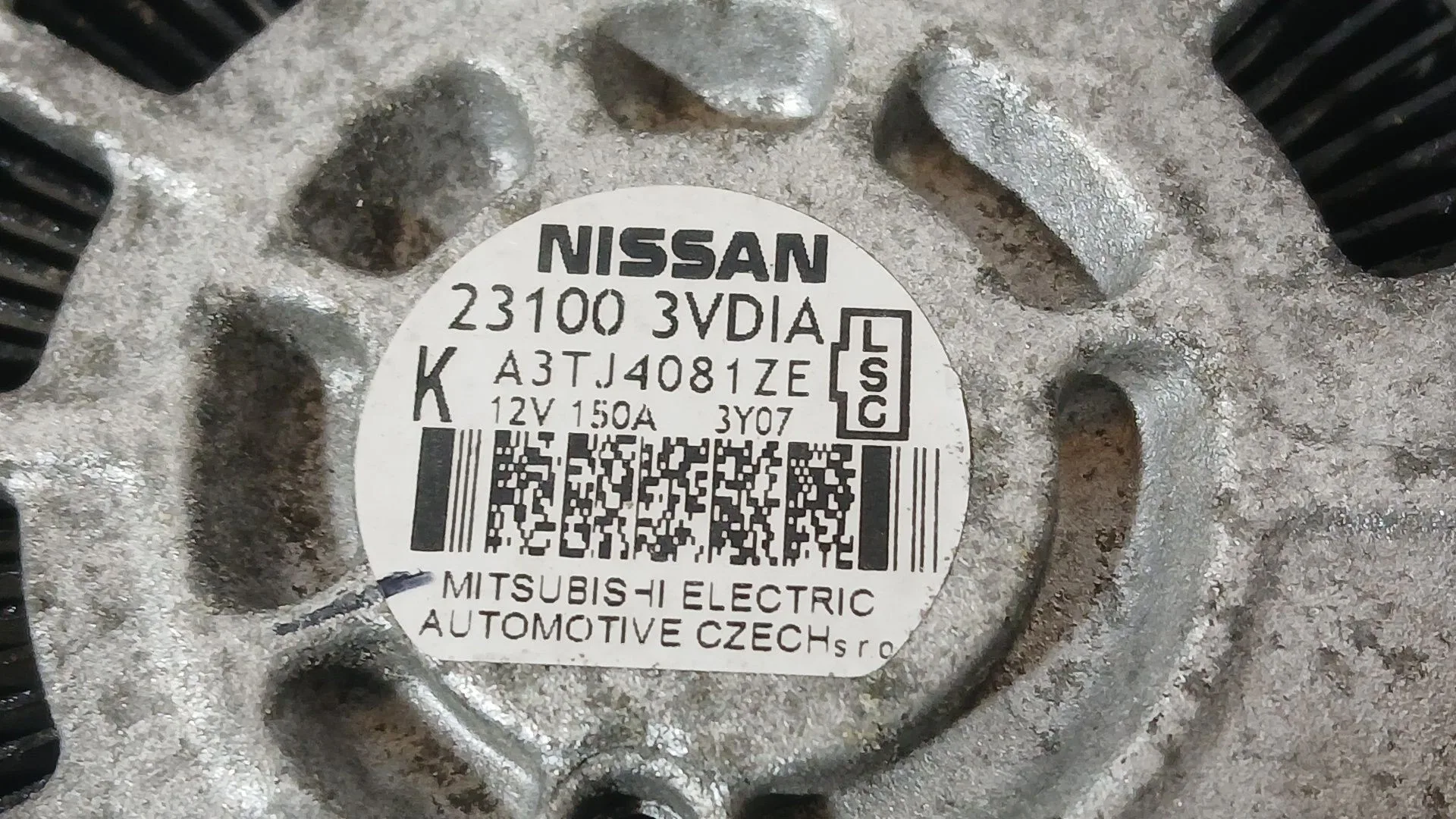 Alternador para Nissan Note (E12)