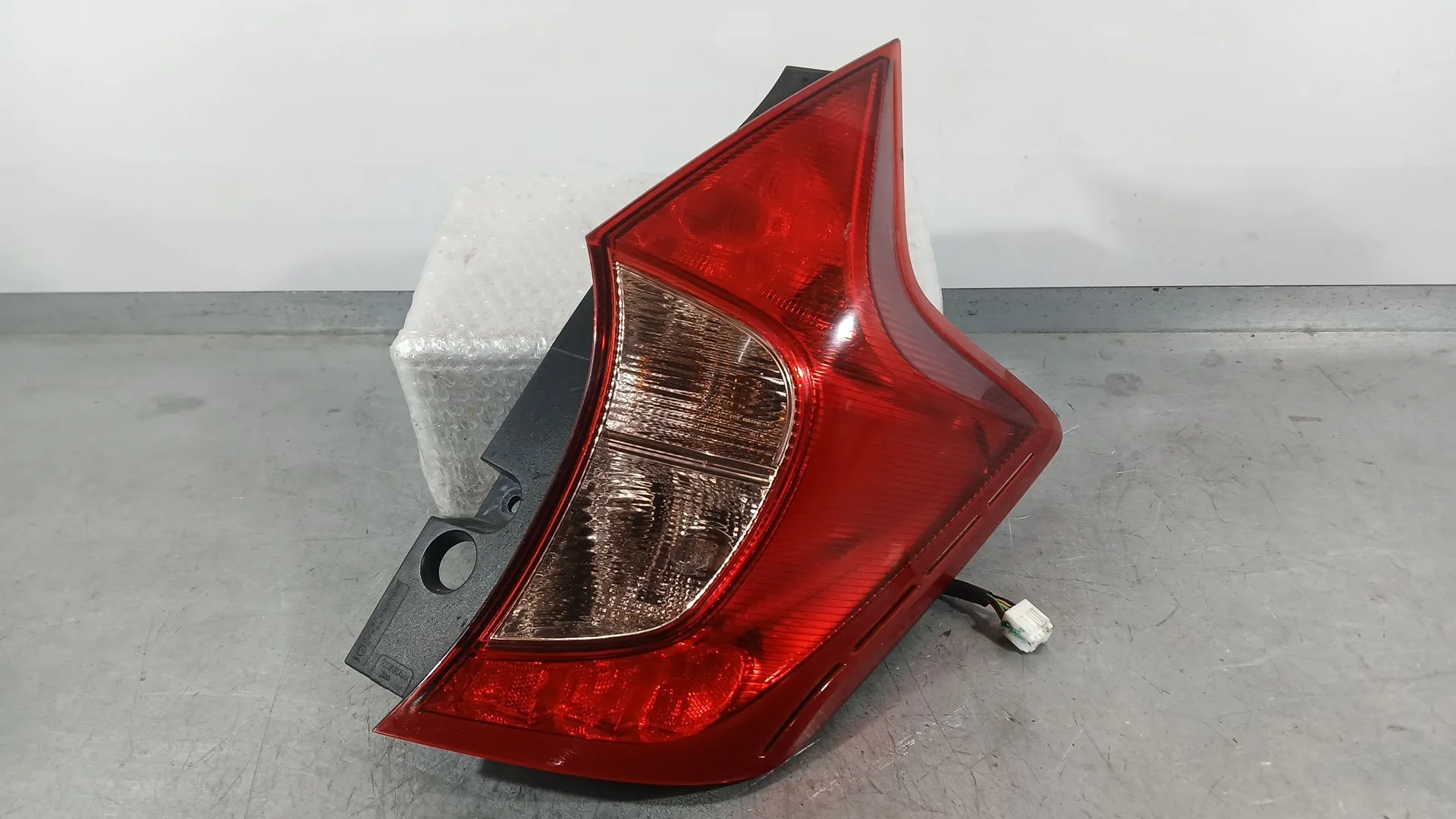 Piloto Trasero Derecho para Nissan Note (E12)