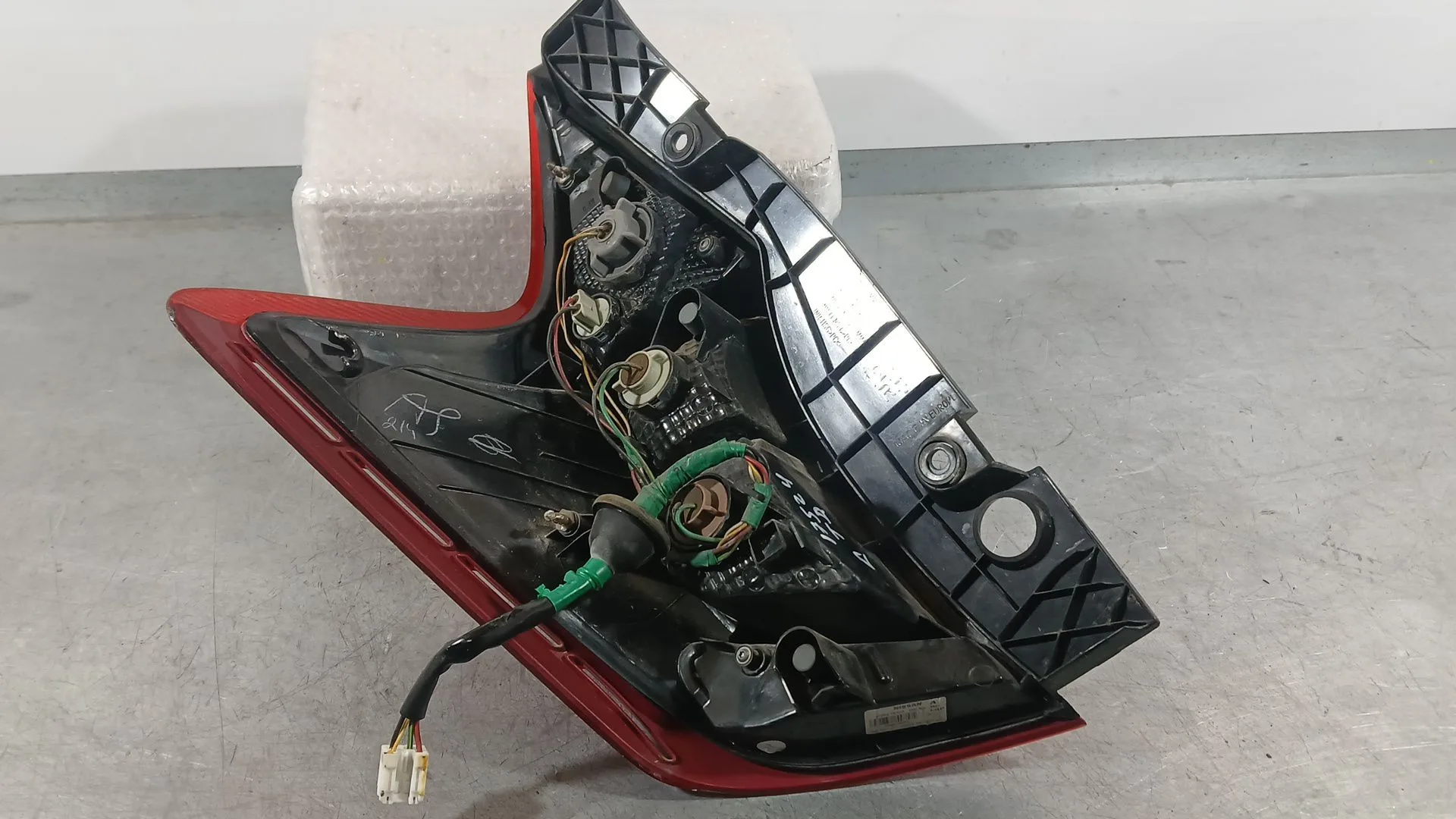 Piloto Trasero Derecho para Nissan Note (E12)