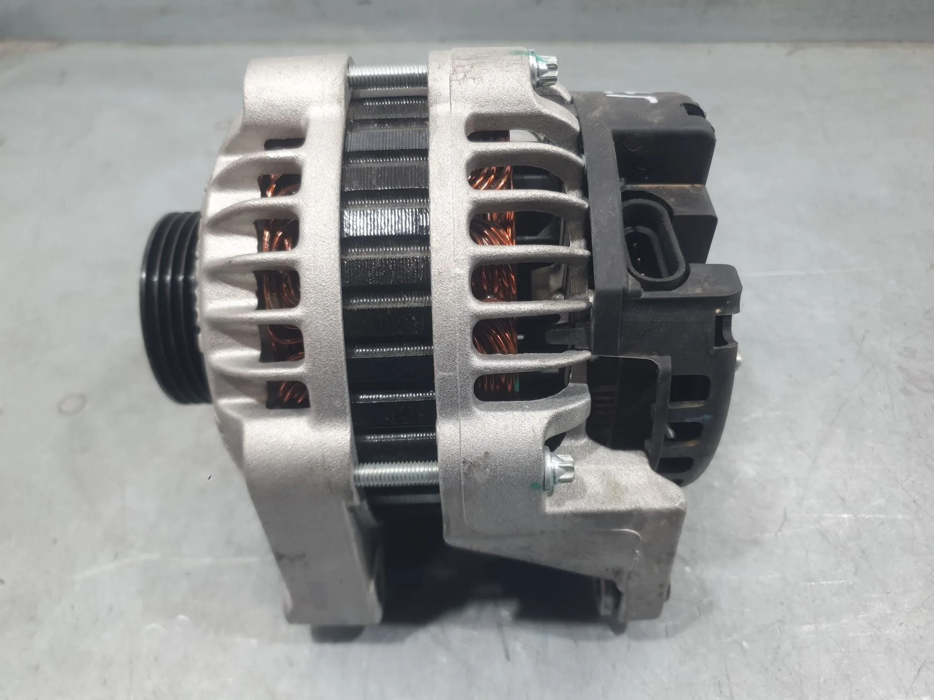 Alternador para Renault Clio Ii (Bb_, Cb_)