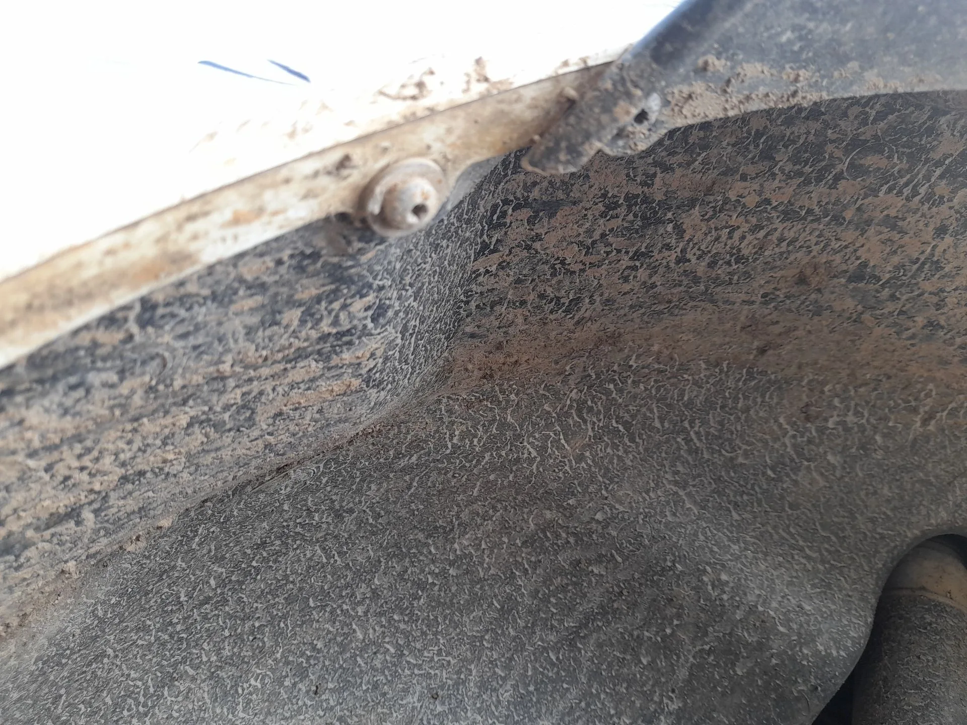 Plastico Pase Rueda Tras. Dch. para Renault Zoe (Bfm_)