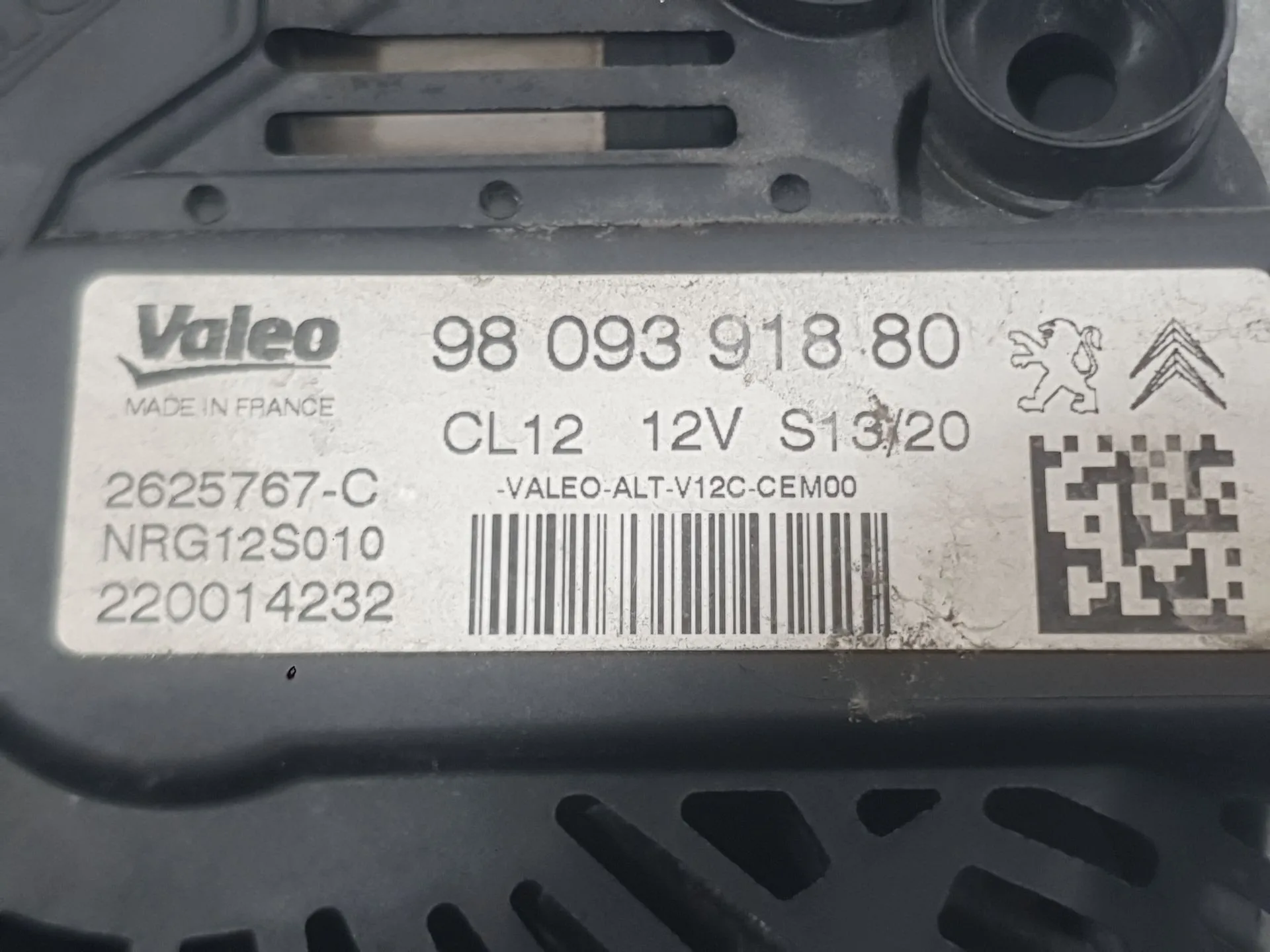 Alternador para Citroën C-Elysee (Dd_)