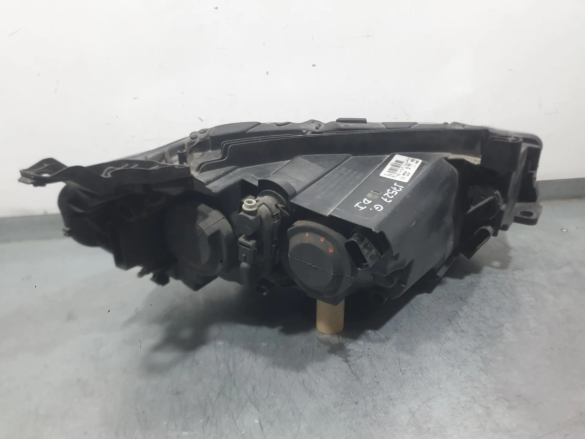 Faro Izquierdo para Citroën C-Elysee (Dd_)