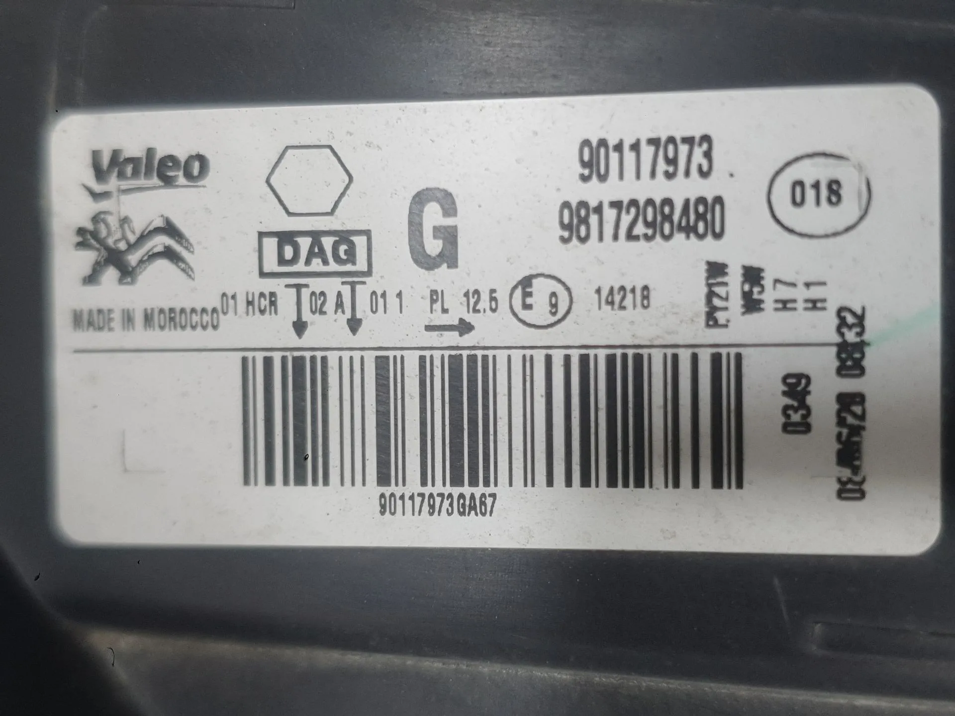 Faro Izquierdo para Citroën C-Elysee (Dd_)