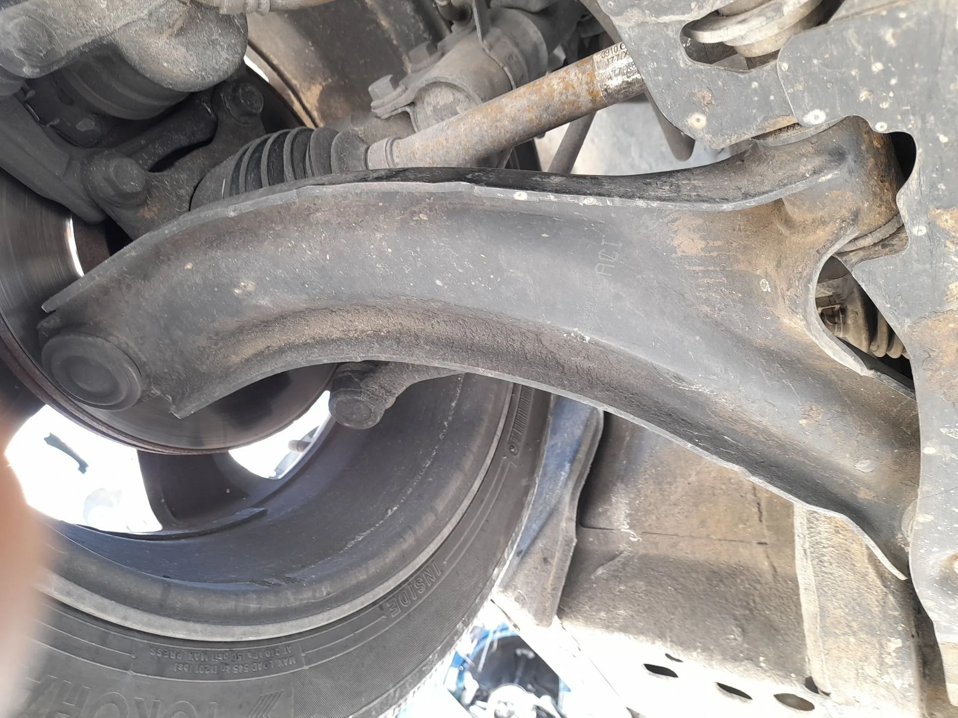 Brazo Suspension Inferior Delantero Derecho para Nissan Note (E12)