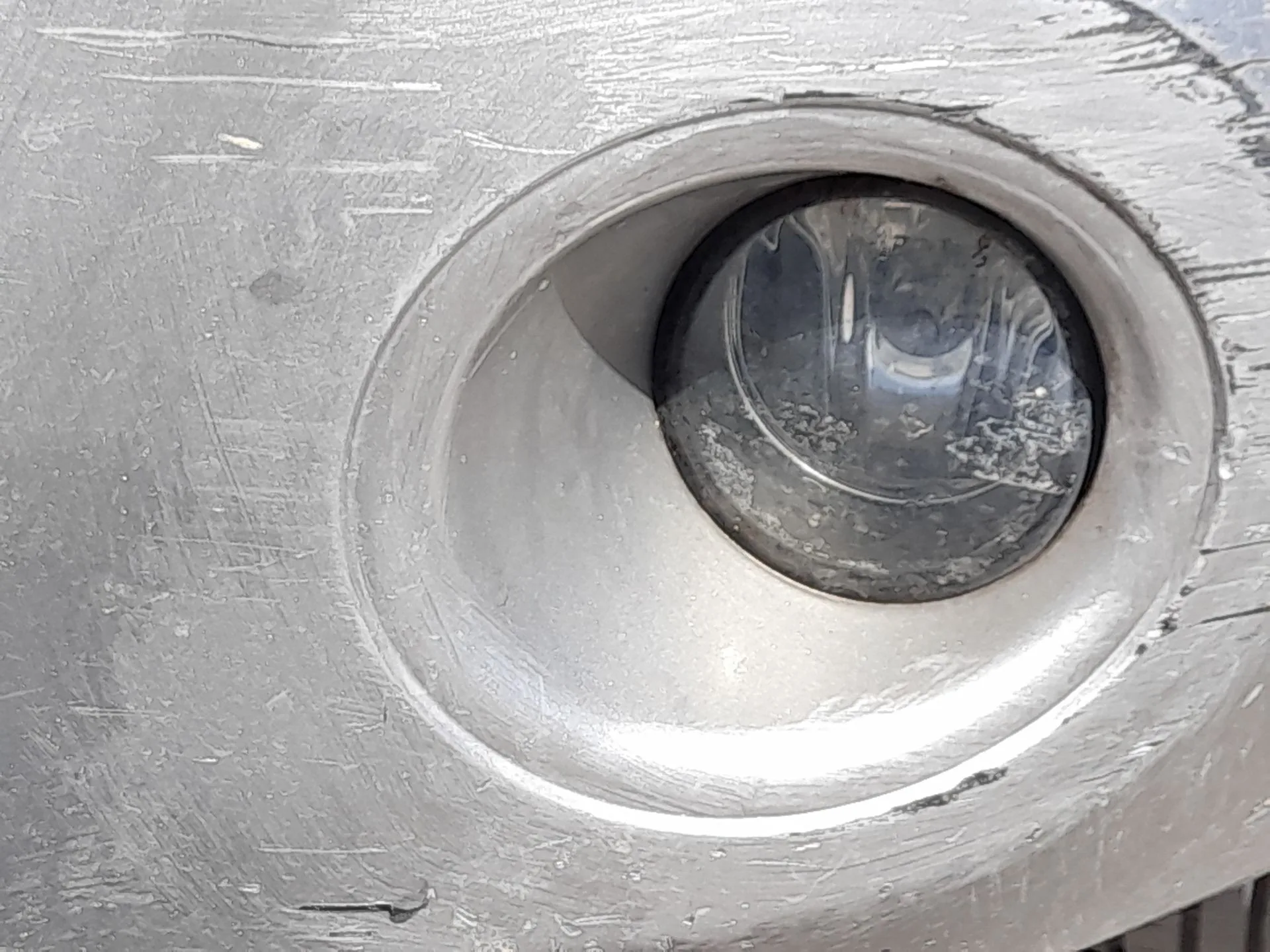 Faro Antiniebla Izquierdo para Nissan Note (E12)