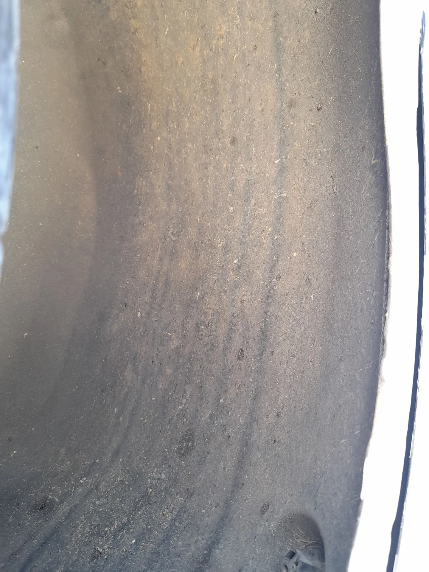 Plastico Pase Rueda Tras. Dch. para Nissan Note (E12)
