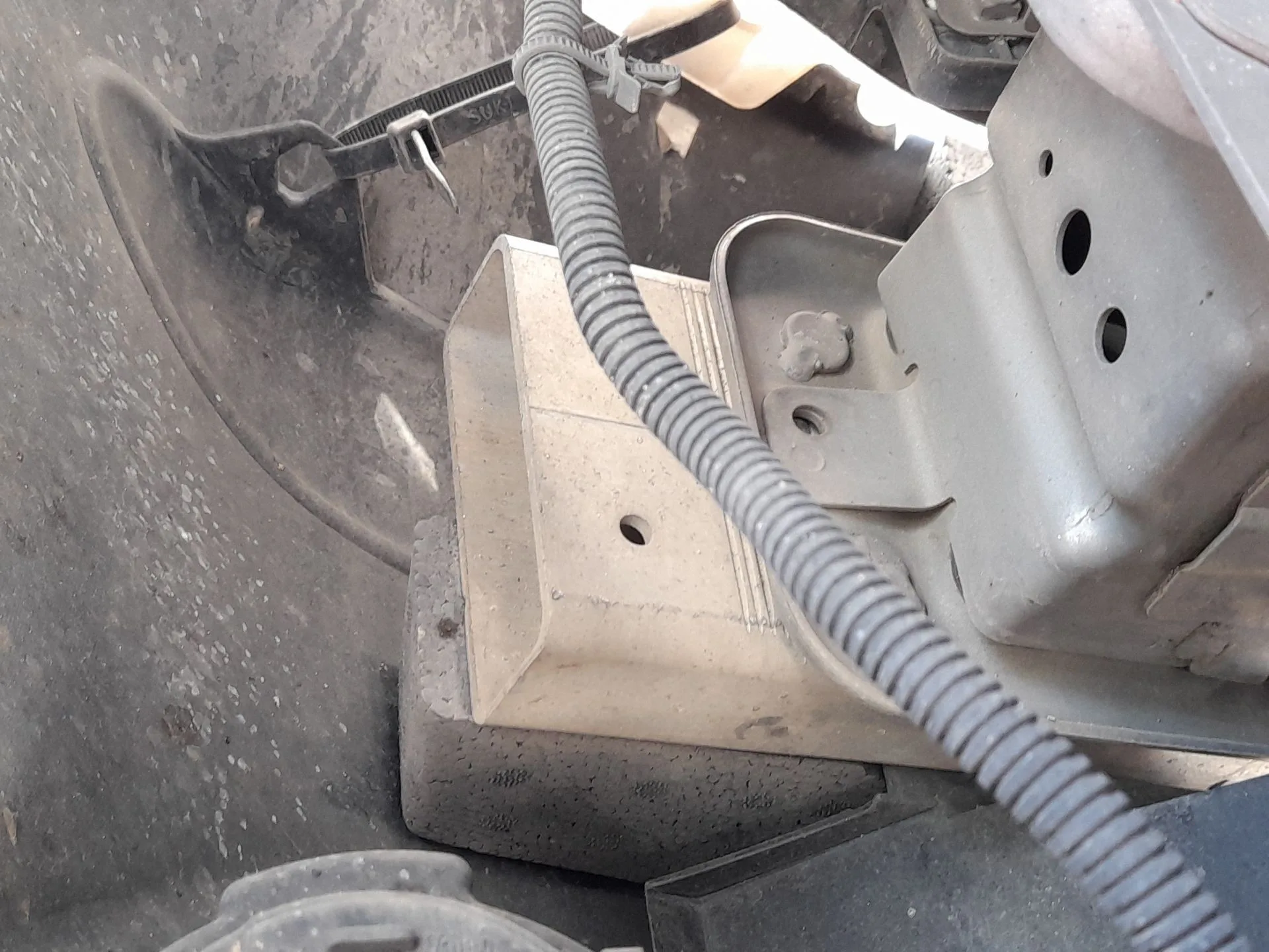 Refuerzo Paragolpes Delantero para Nissan Note (E12)