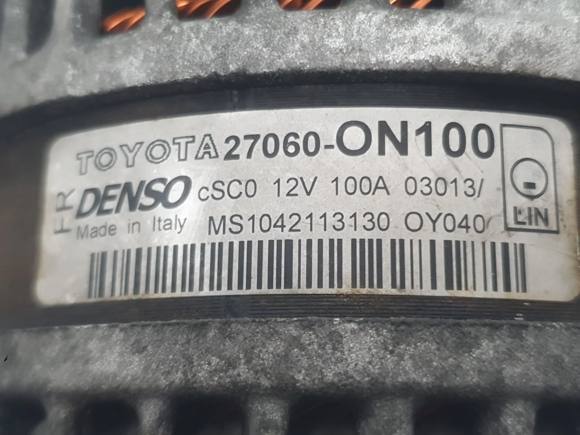 Alternador para Toyota Auris (_E18_)