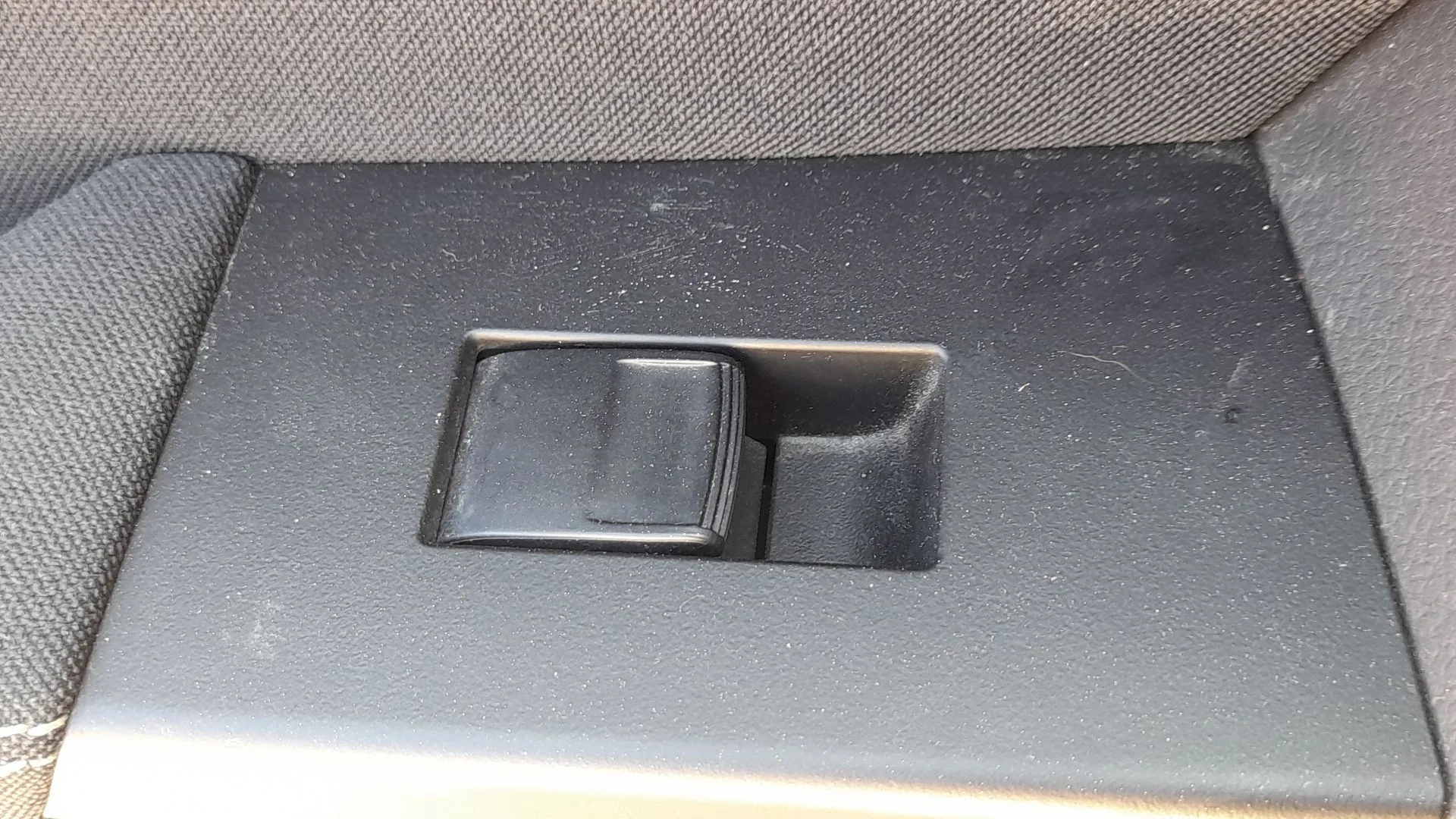 Mando Elevalunas Trasero Izquierdo para Toyota Auris (_E18_)