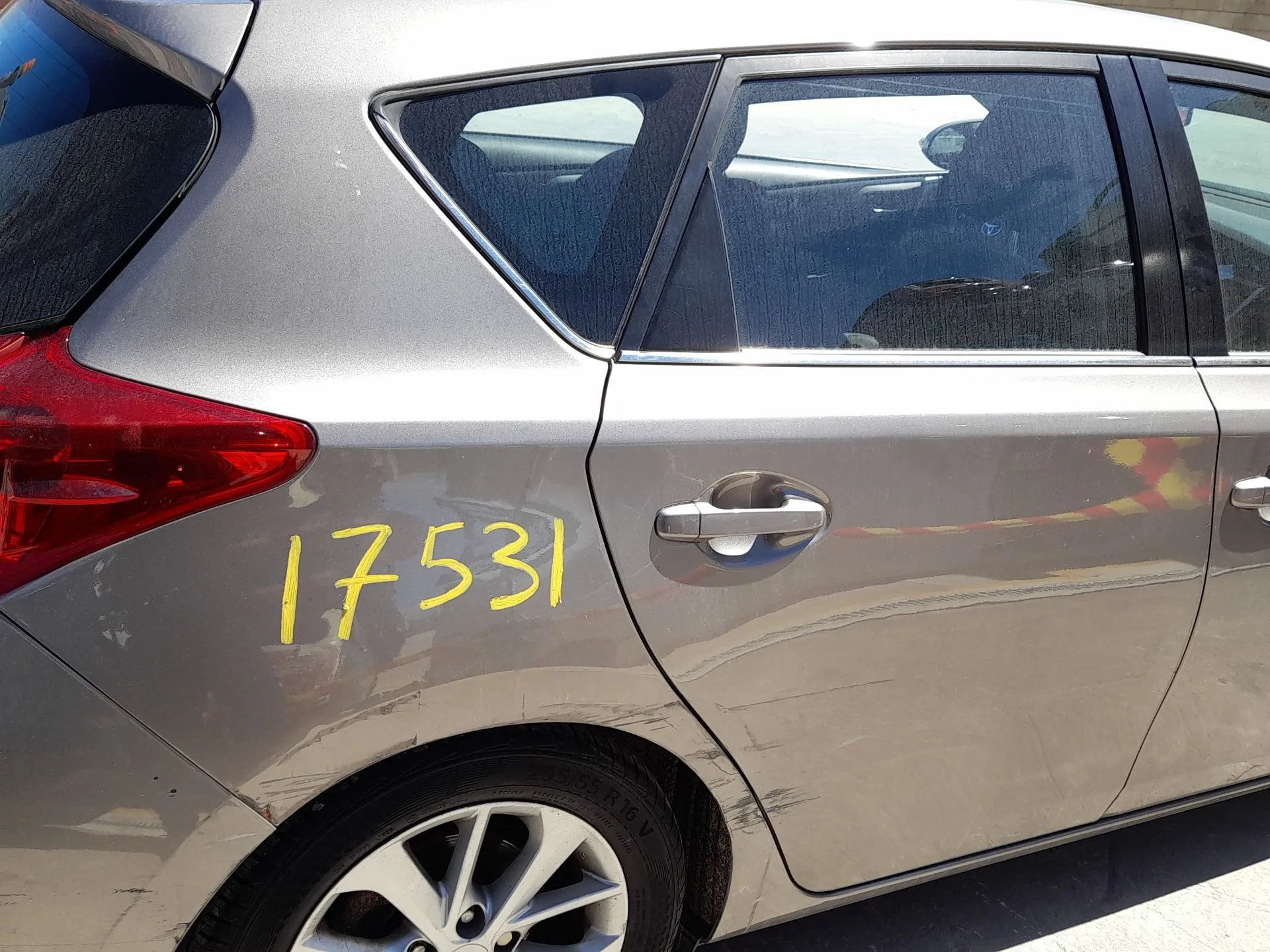 Puerta Trasera Derecha para Toyota Auris (_E18_)