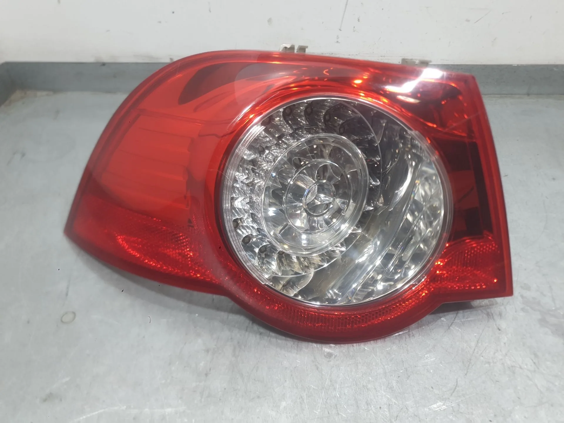 Piloto Trasero Izquierdo Interior para Volkswagen Eos (1F7, 1F8)