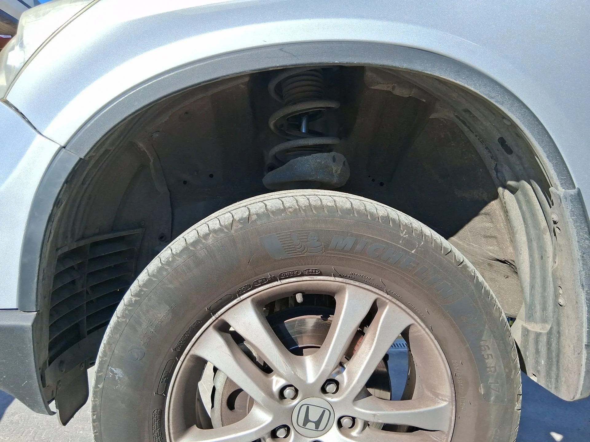 Plastico Pase Rueda Del. Izq. para Honda Cr-V Iii (Re_)