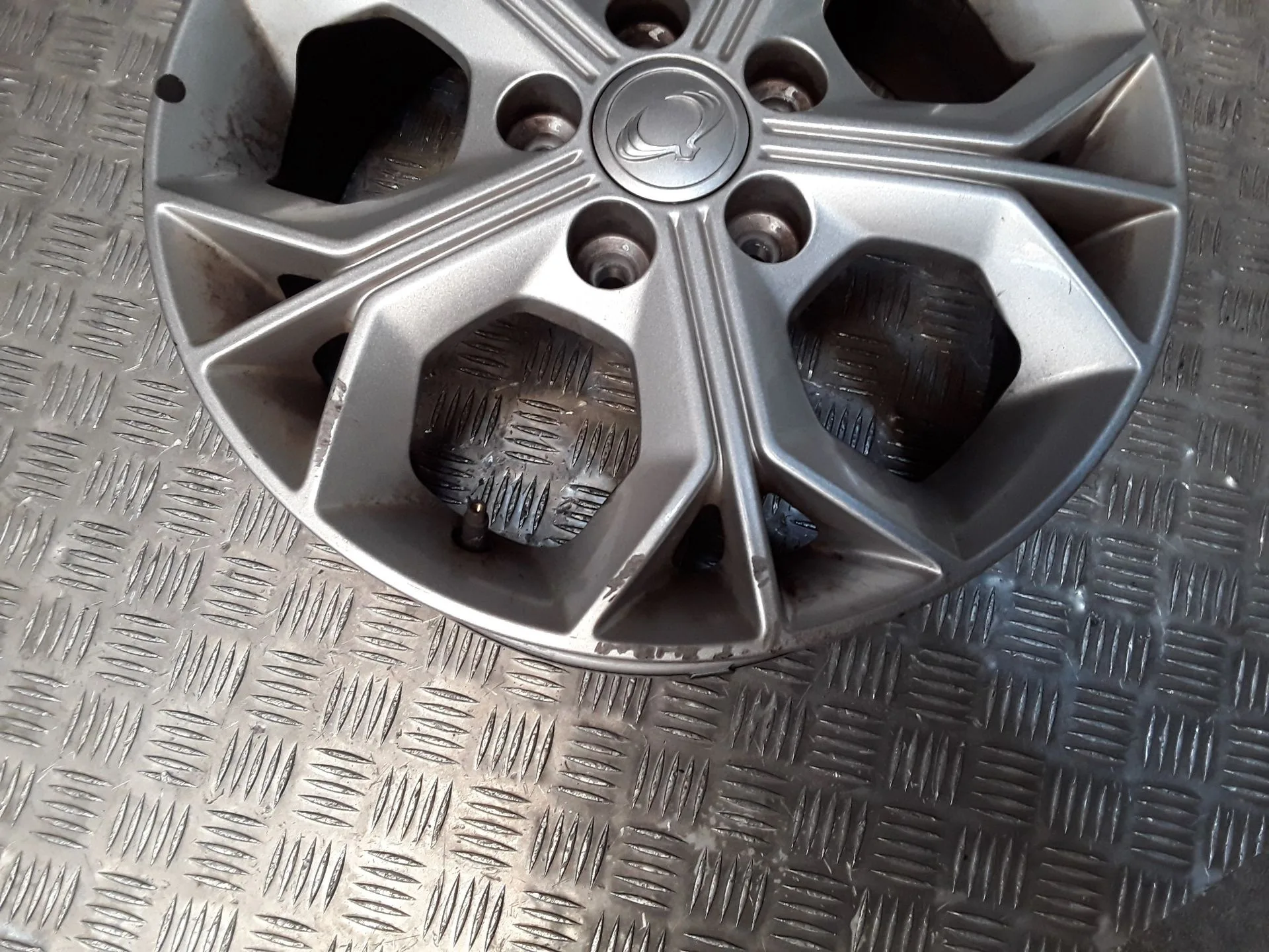 Llanta Aluminio para Ssangyong Tivoli