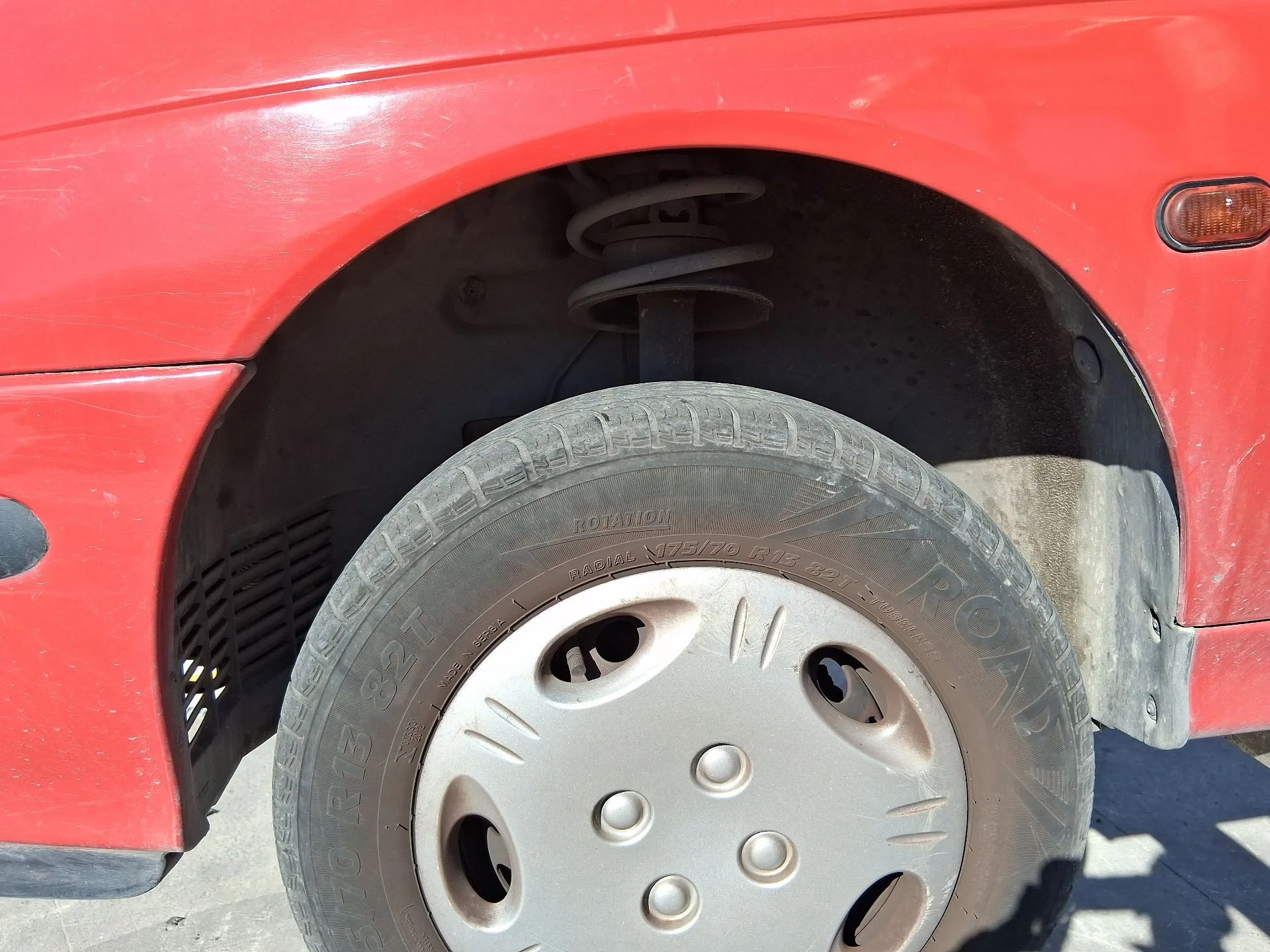 Plastico Pase Rueda Del. Izq. para Renault Megane I (Ba0/1_)