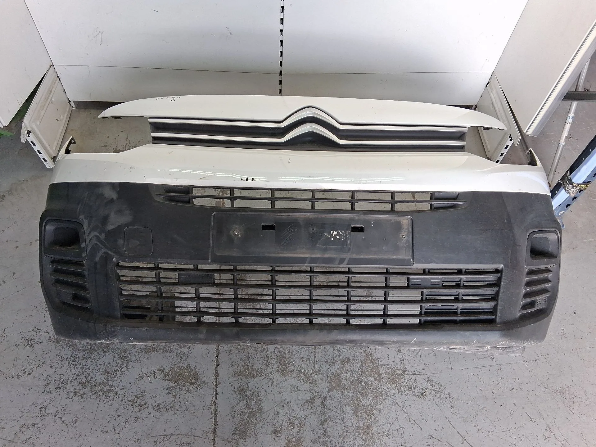 Paragolpes Delantero para Citroën Berlingo Furgoneta/Monovolumen (K9)