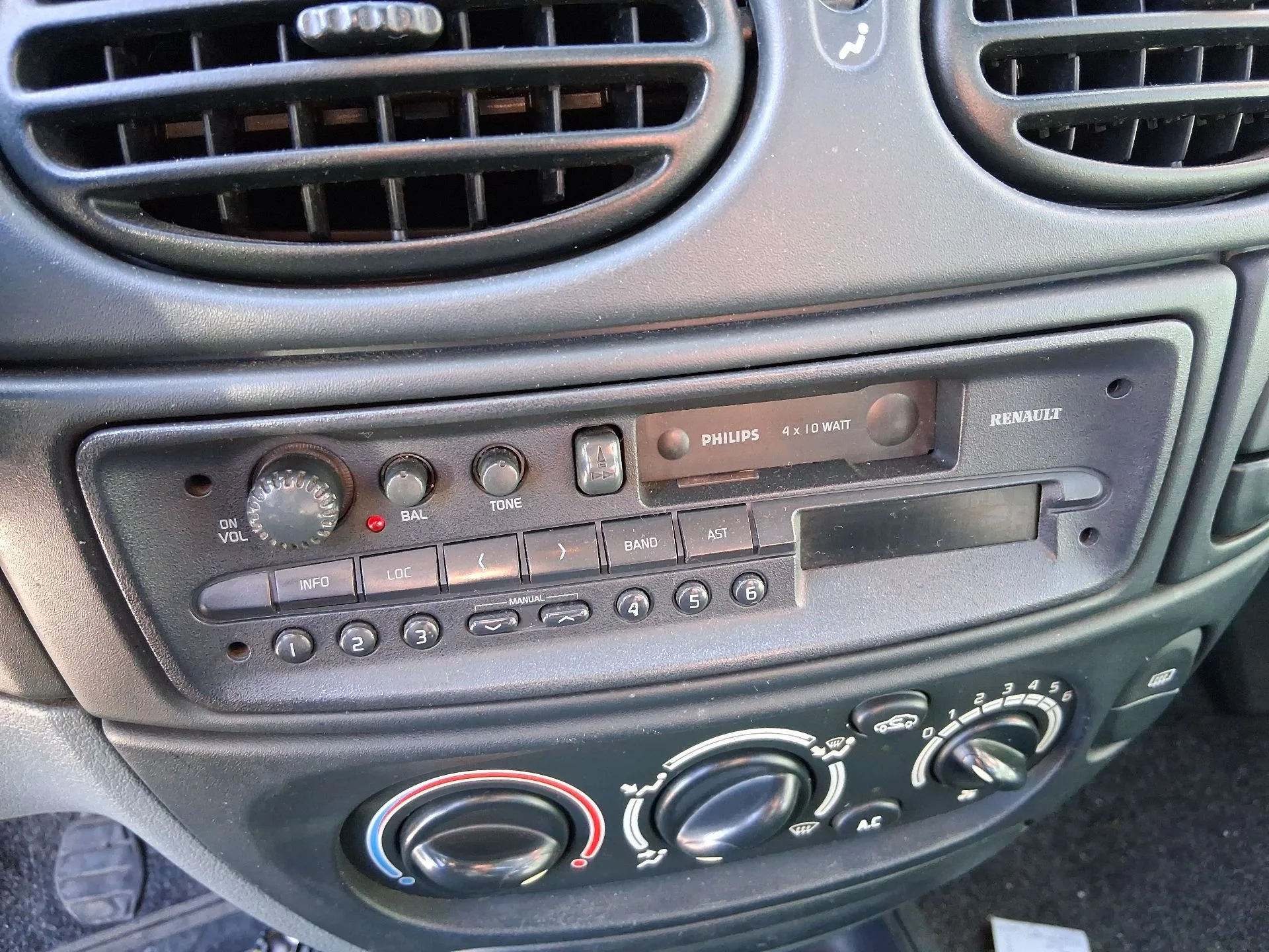 Sistema Audio / Radiocasset para Renault Megane I (Ba0/1_)