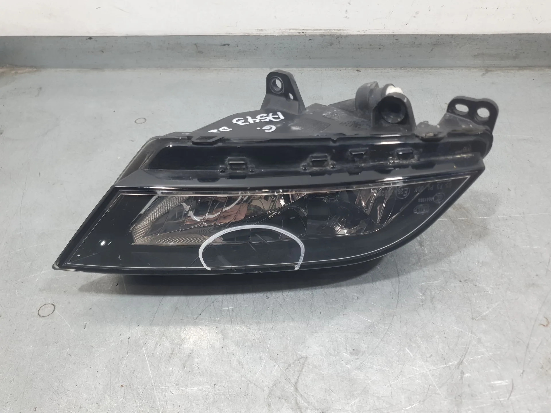 Faro Antiniebla Derecho para Seat Toledo Iv (Kg3)