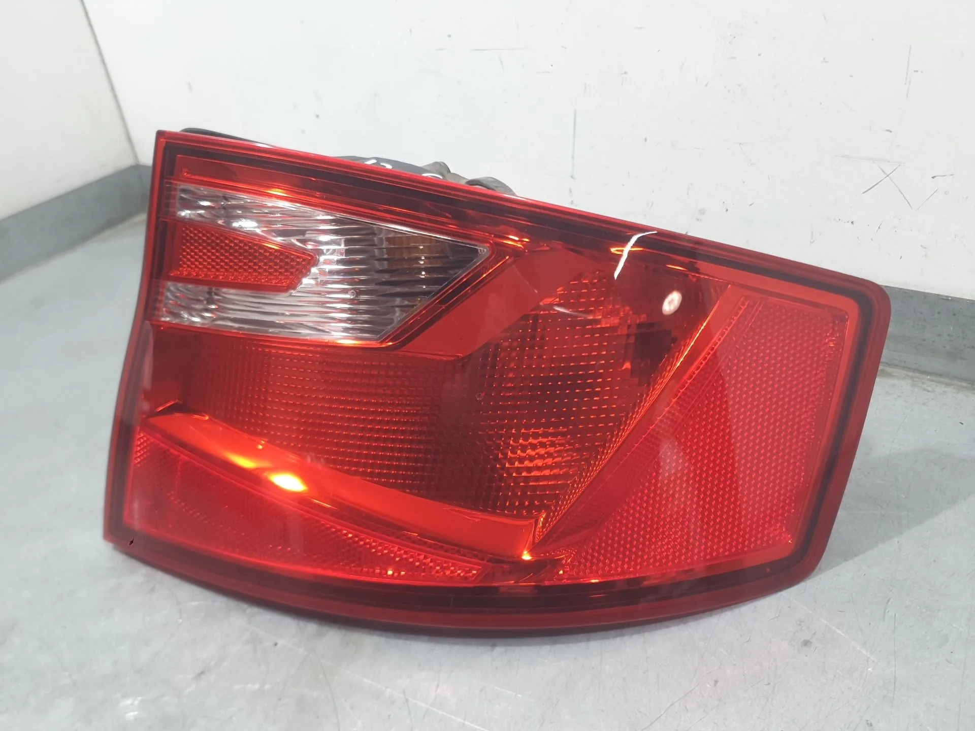 Piloto Trasero Derecho Exterior para Seat Toledo Iv (Kg3)
