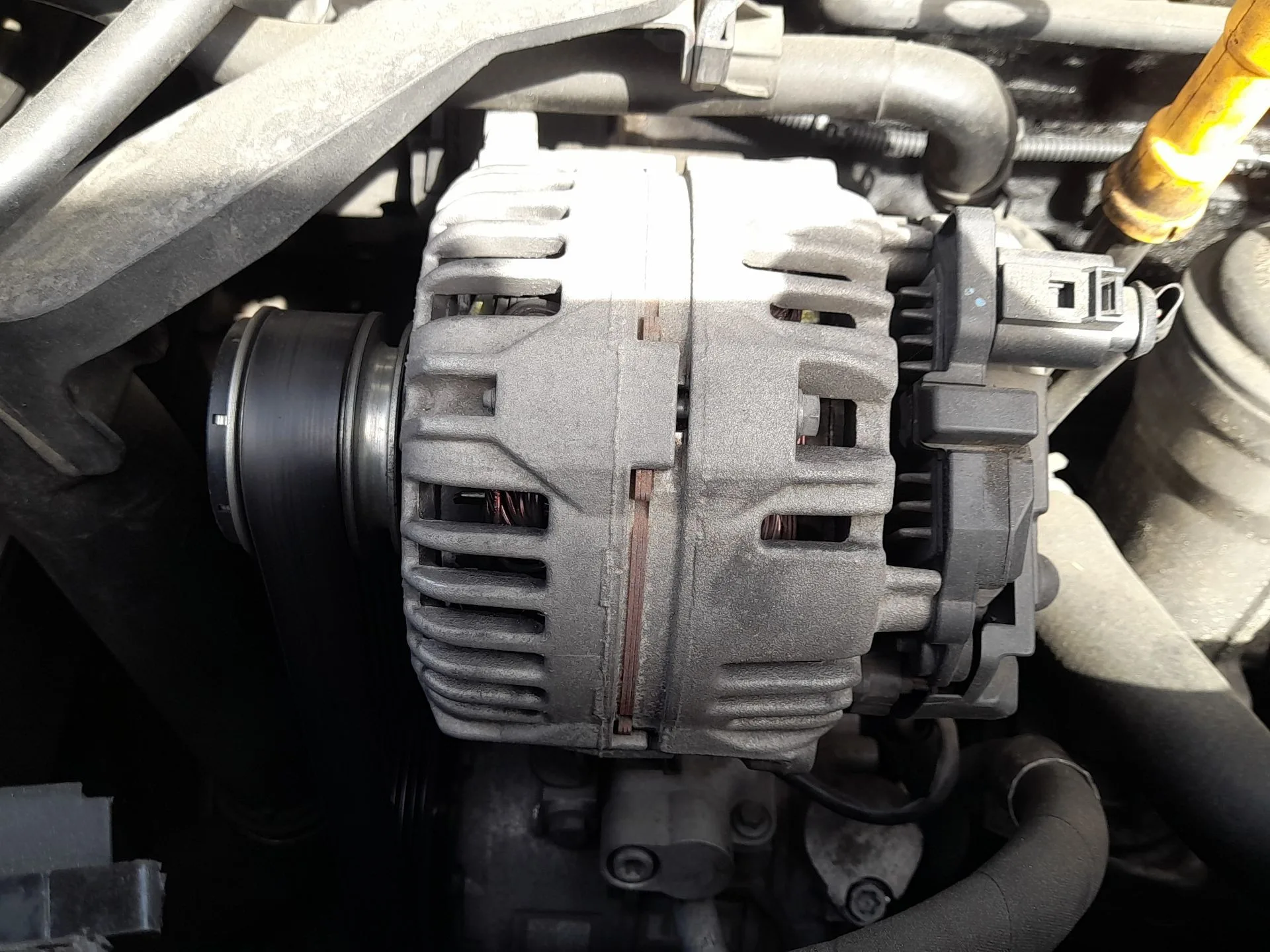 Alternador para Seat Ibiza Iv (6J5, 6P1)
