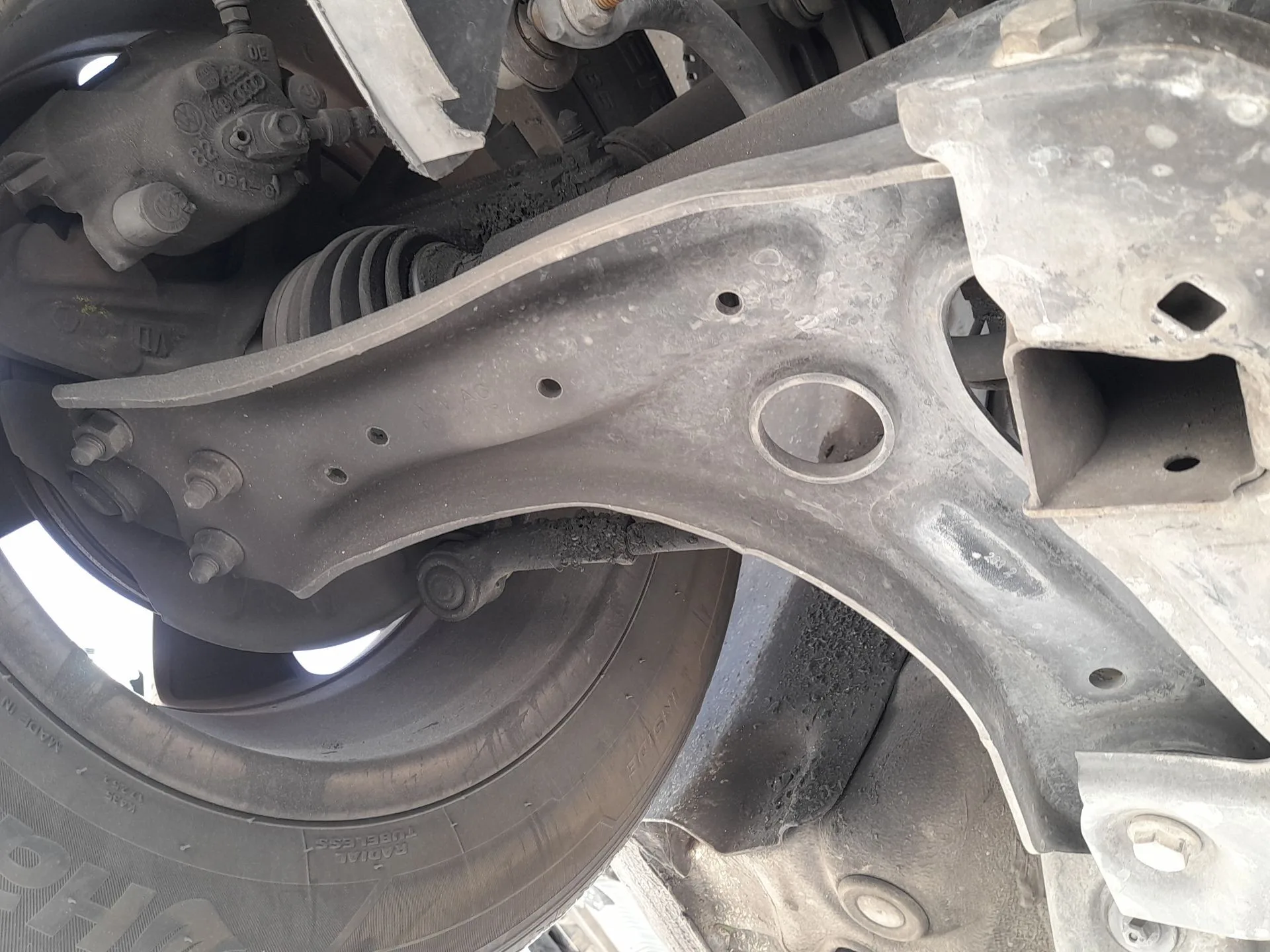 Brazo Suspension Inferior Delantero Derecho para Seat Ibiza Iv (6J5, 6P1)