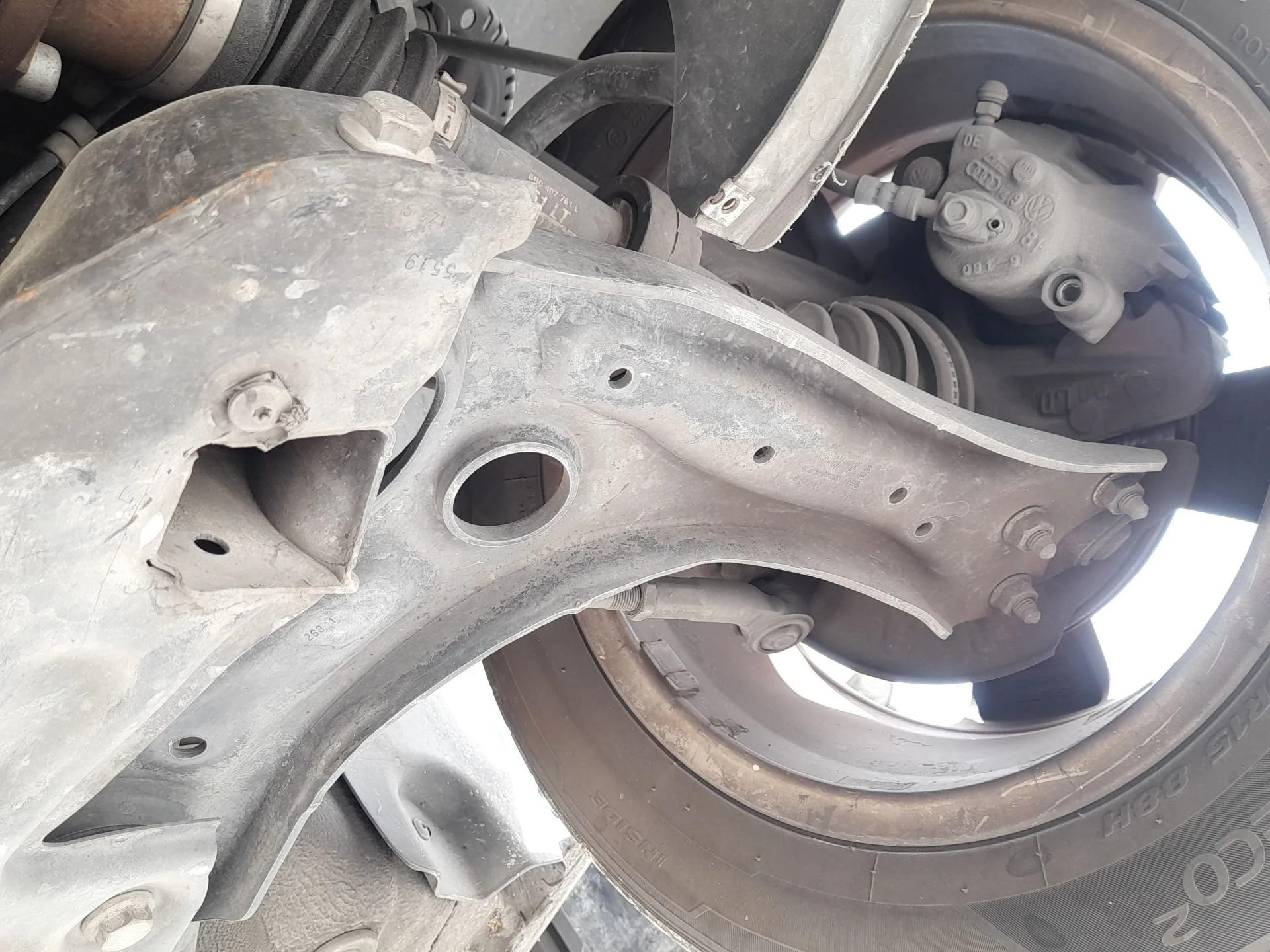 Brazo Suspension Inferior Delantero Izquierdo para Seat Ibiza Iv (6J5, 6P1)