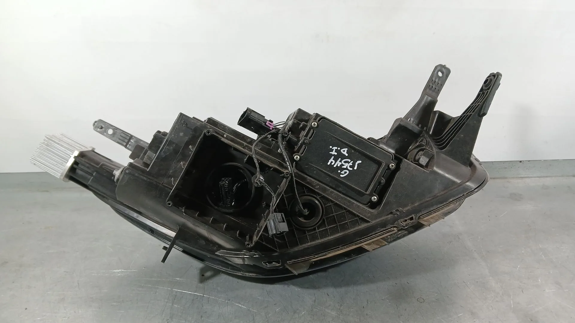Faro Izquierdo para Mg Zs Suv (Azs1)