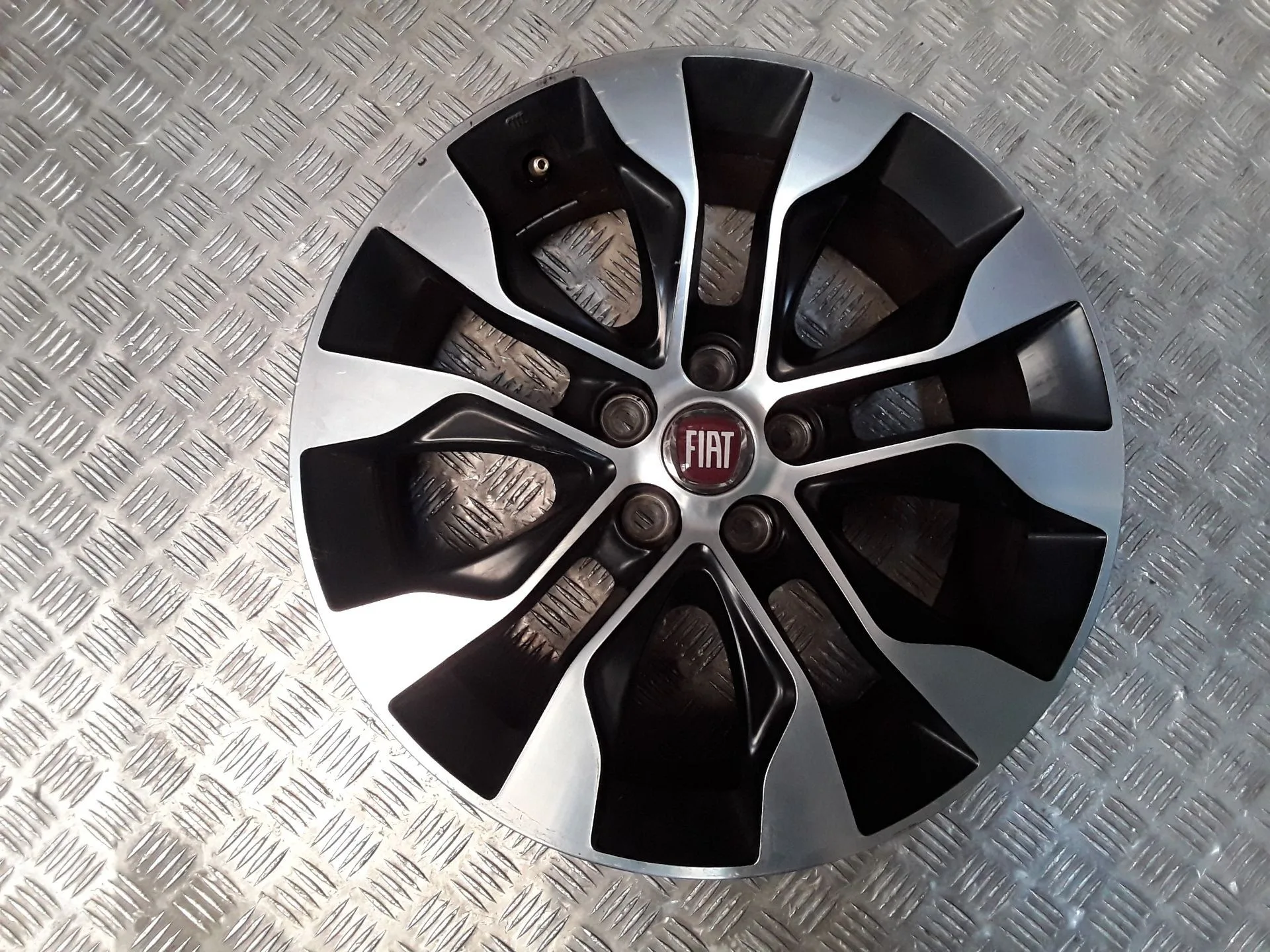 Juego Llantas Aluminio para Fiat Tipo Hatchback (356_, 357_)