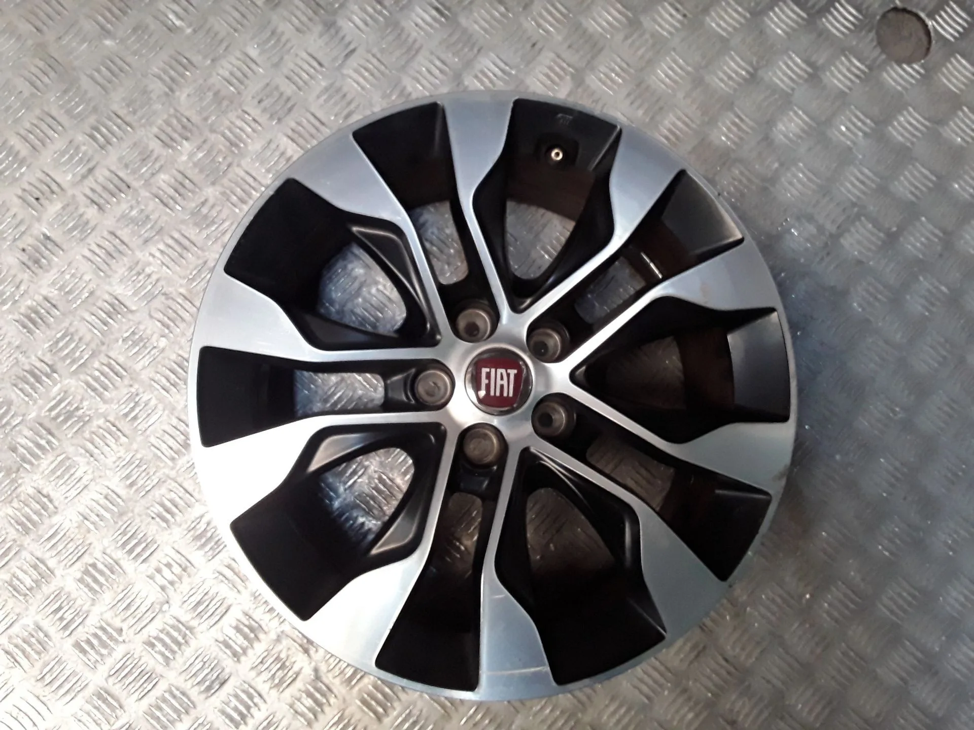 Juego Llantas Aluminio para Fiat Tipo Hatchback (356_, 357_)