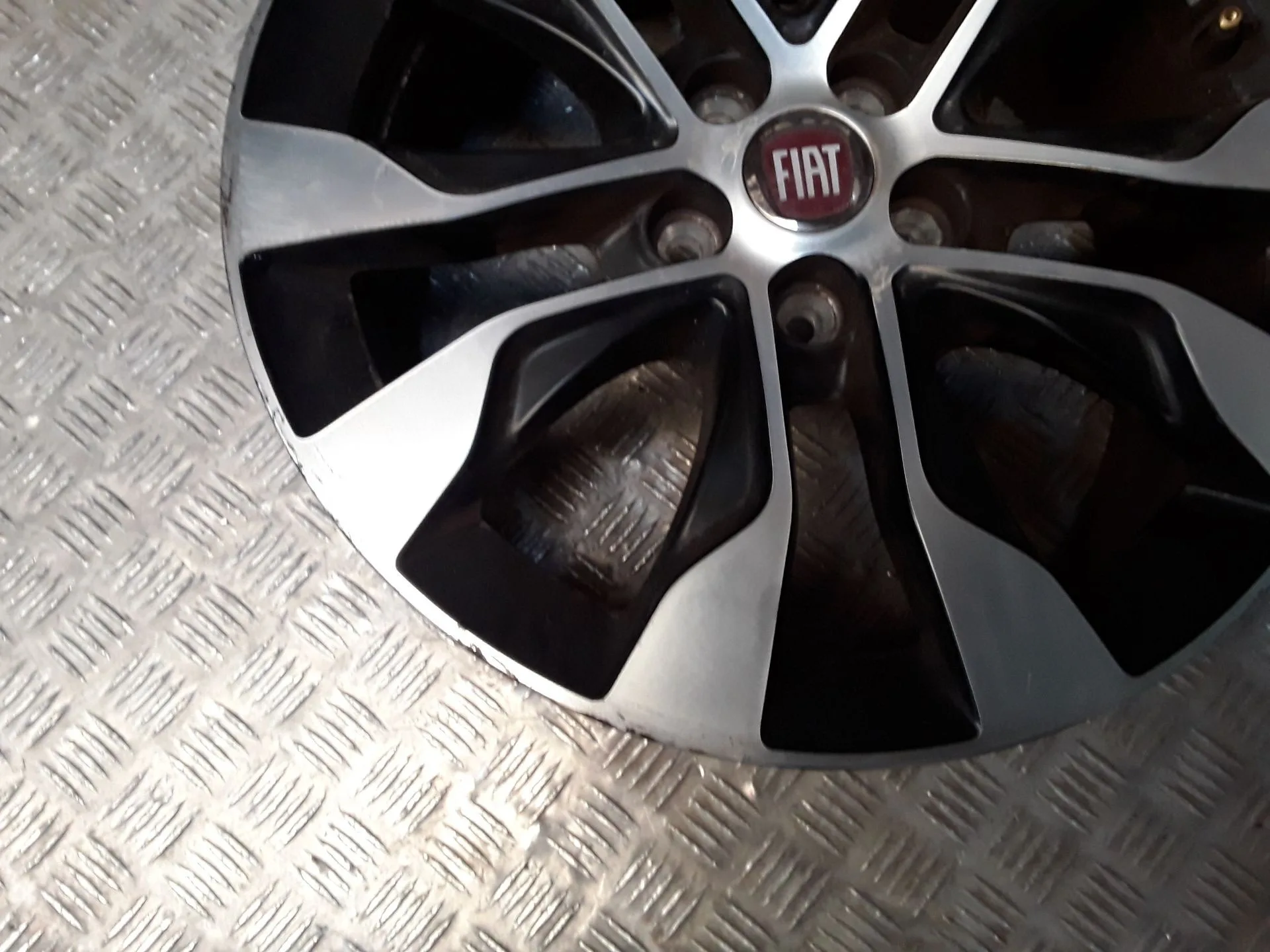 Juego Llantas Aluminio para Fiat Tipo Hatchback (356_, 357_)