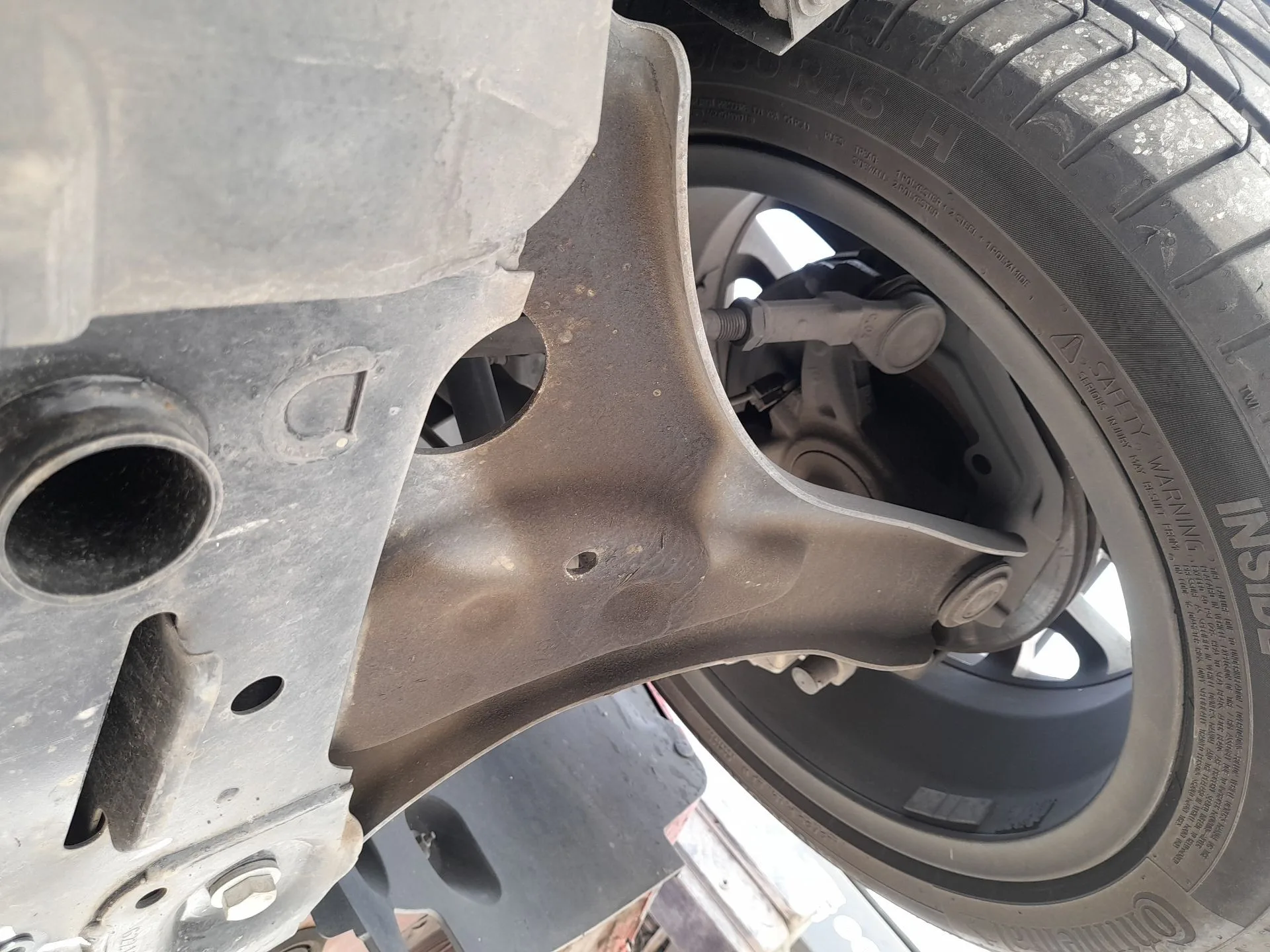Brazo Suspension Inferior Delantero Derecho para Smart Forfour Hatchback (453)