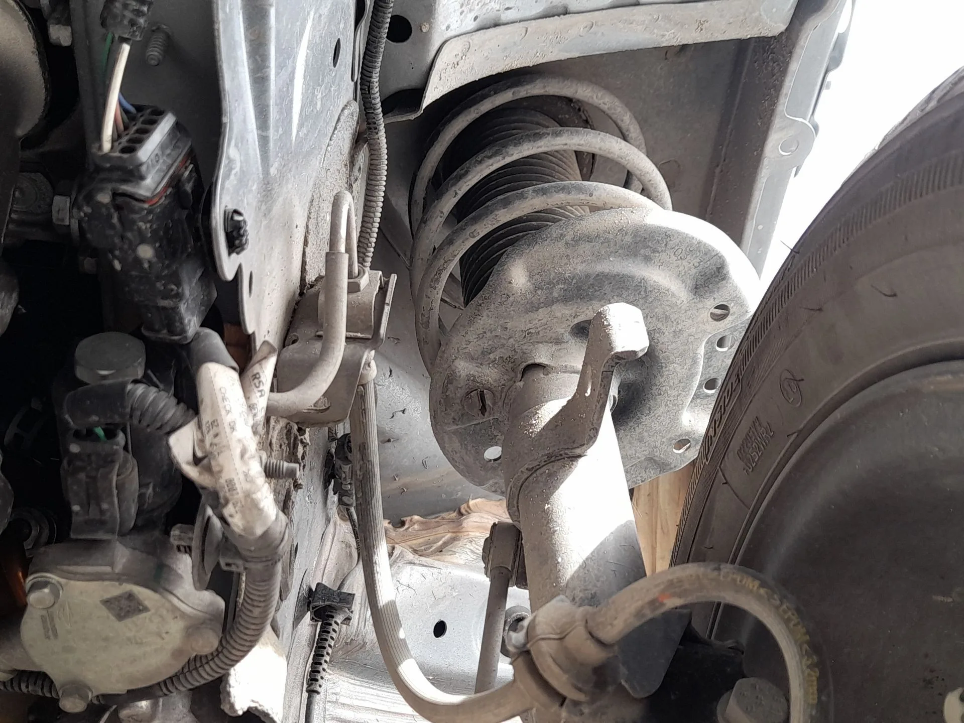 Amortiguador Delantero Izquierdo para Renault Clio V (B7_)