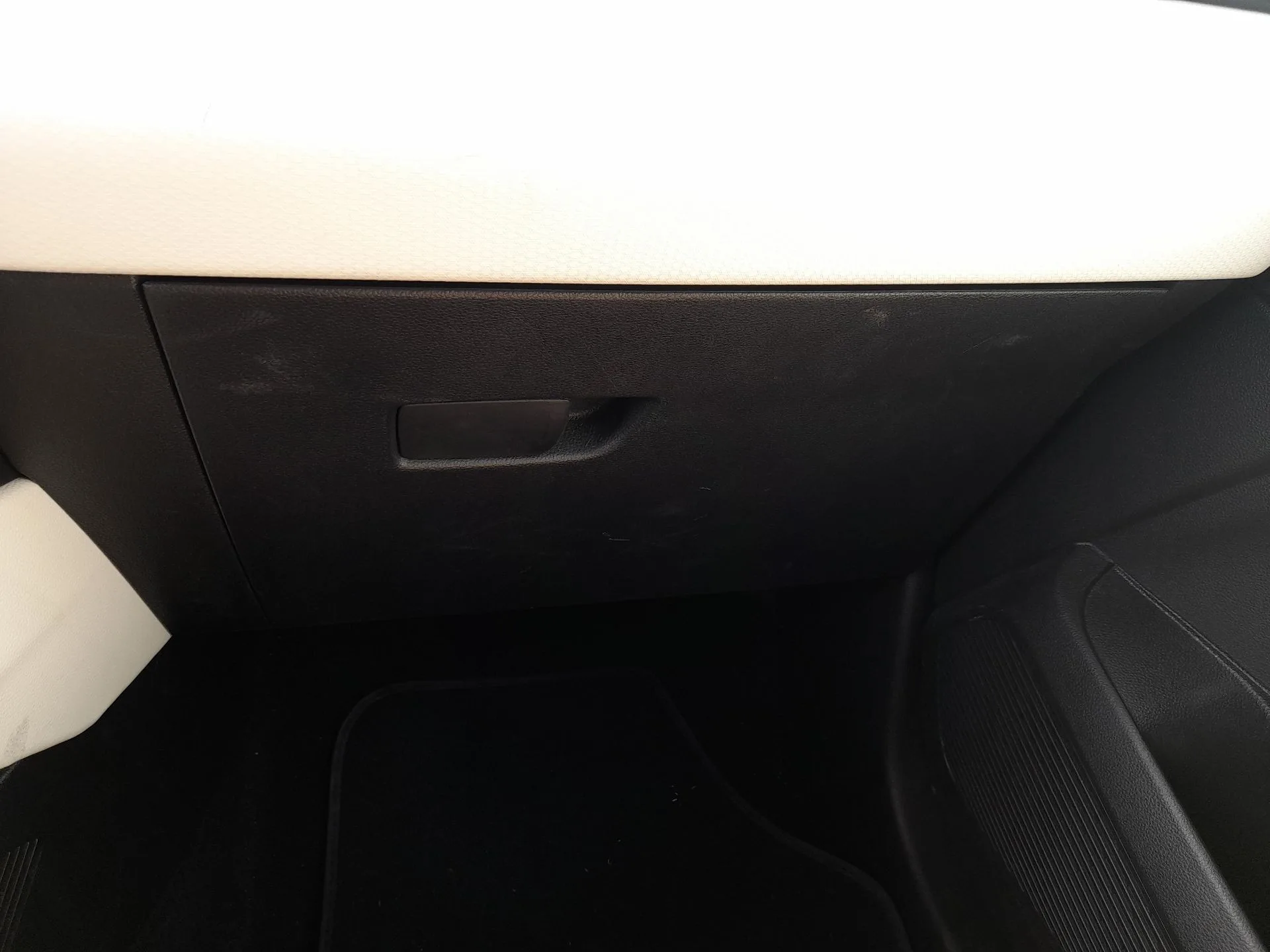 Guantera para Renault Clio V (B7_)