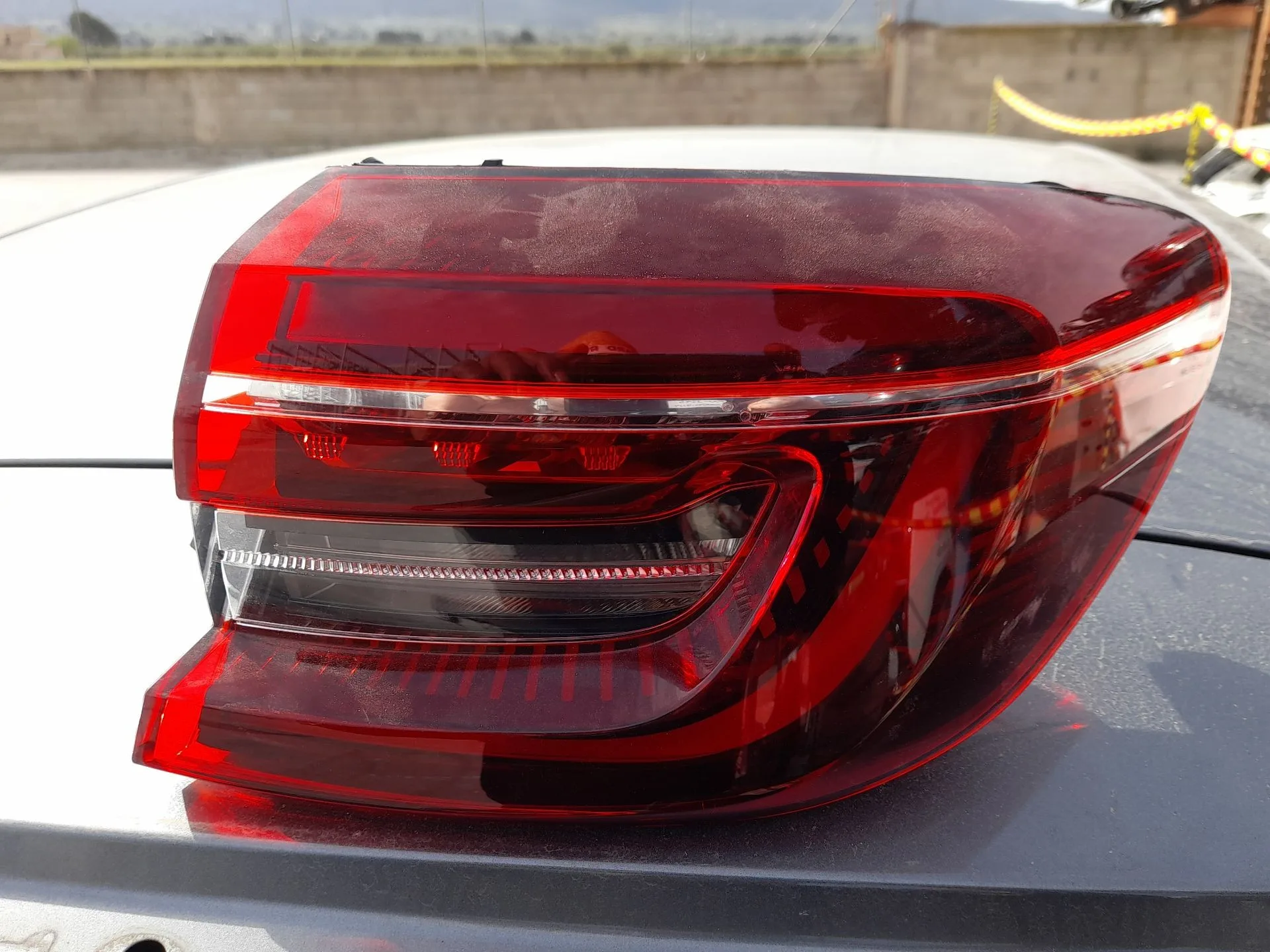 Piloto Trasero Derecho Exterior para Renault Clio V (B7_)
