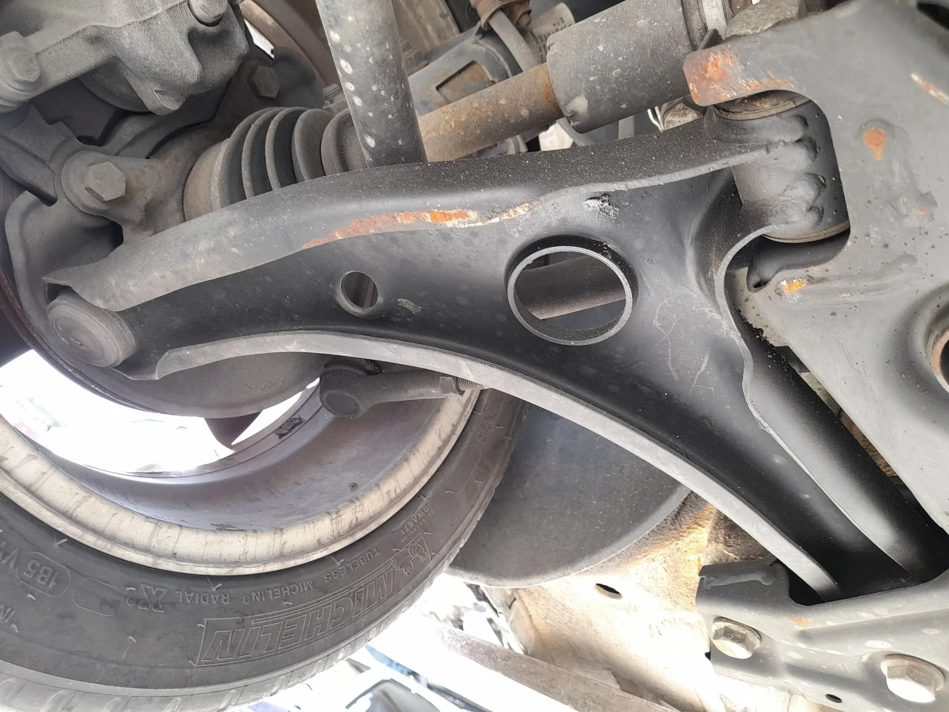 Brazo Suspension Inferior Delantero Derecho para Smart Forfour (454)