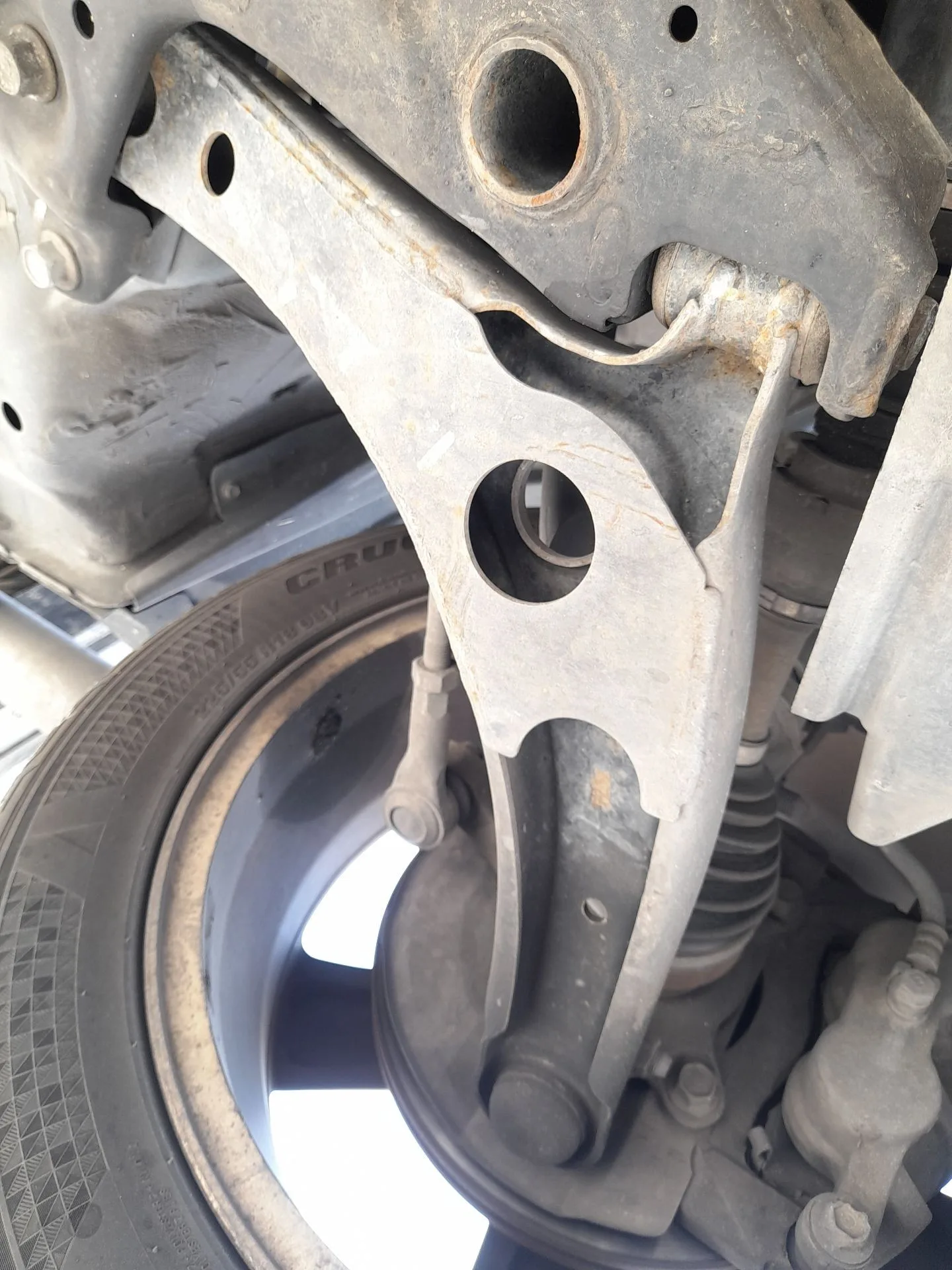 Brazo Suspension Inferior Delantero Izquierdo para Mitsubishi Outlander Ii (Cw_W)